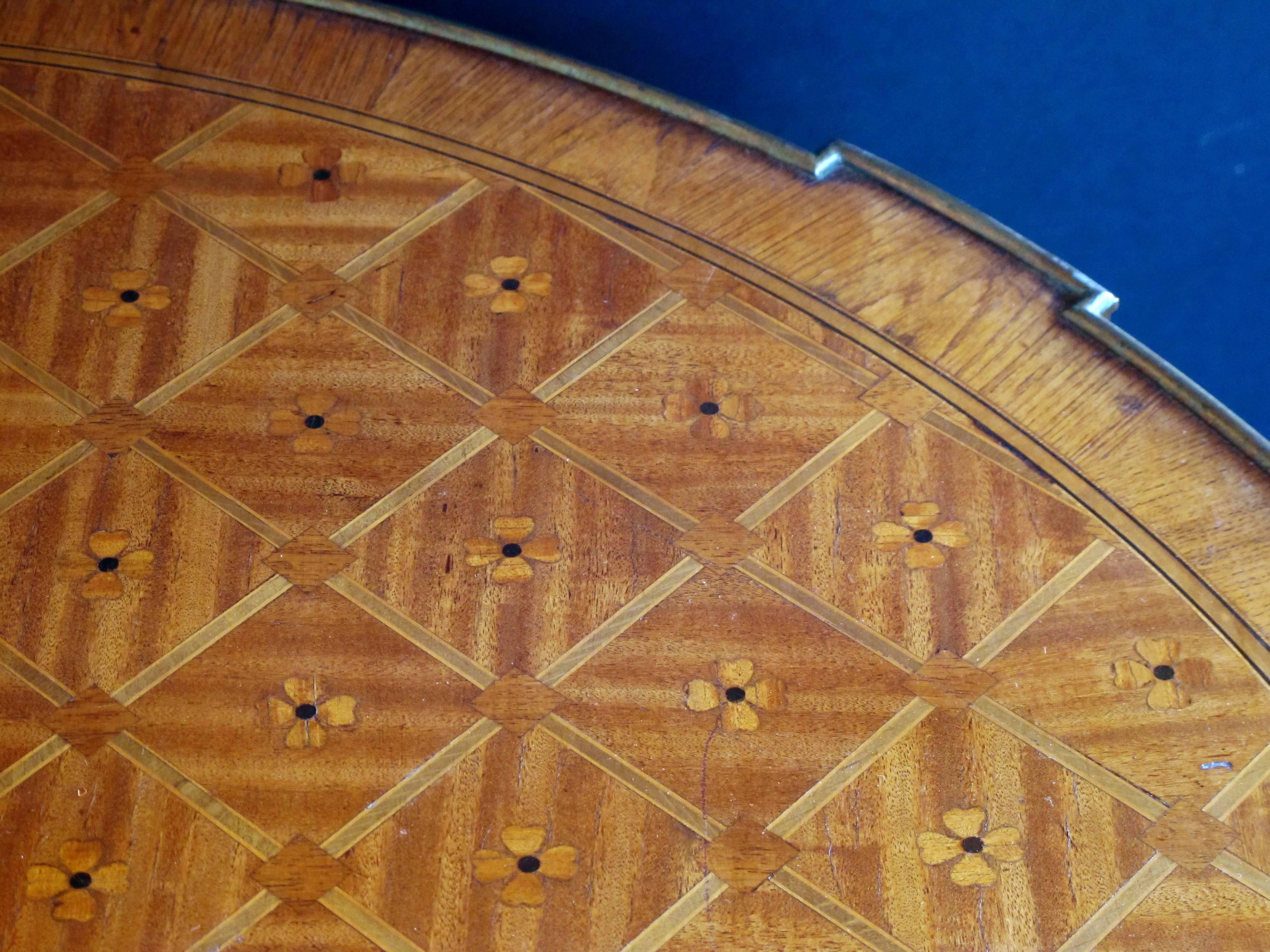 19th Century Elegant French Louis XVI Style Tiger Mahogany & Kingwood Inlaid Bouillotte Table