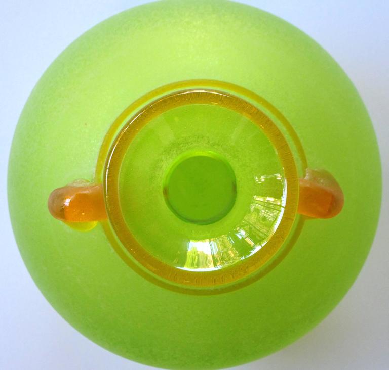 Good Quality and Vibrant Murano Signed MURANO, FRANCO MORETTI Vintage Scavo