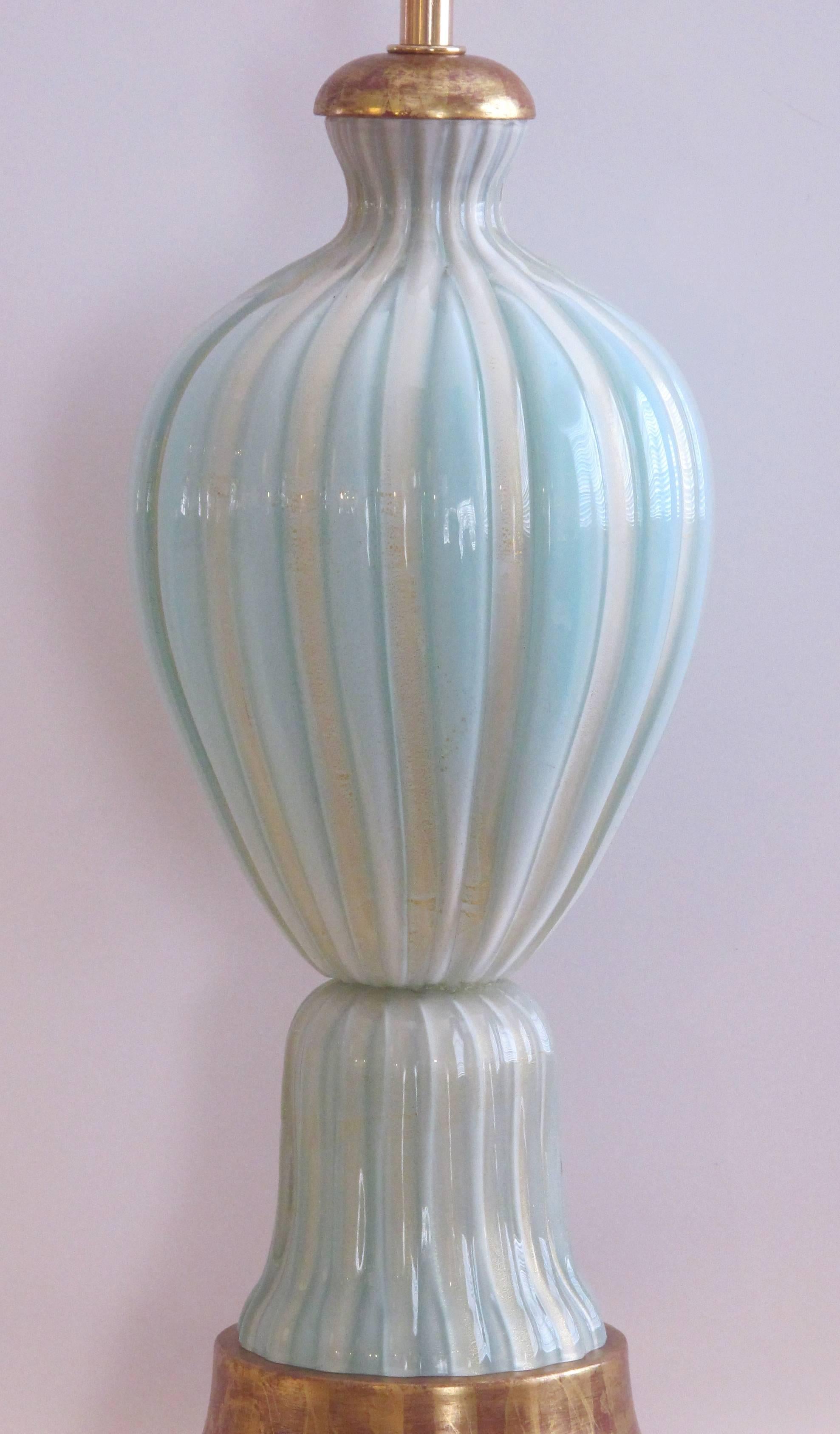 Large and Good Quality Murano 1950s Barovier and Toso Seafoam Green Lamp In Excellent Condition In San Francisco, CA