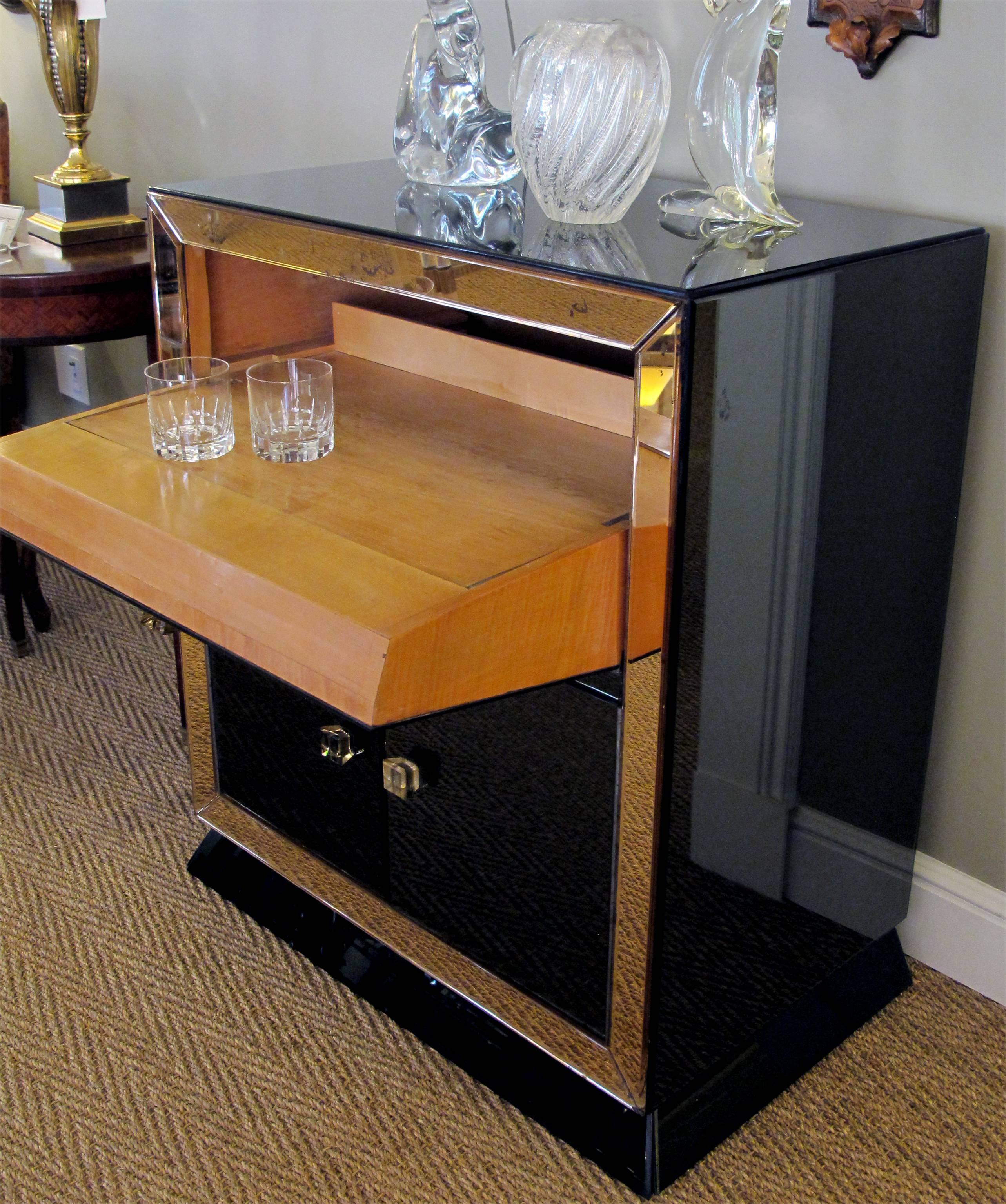 Mid-20th Century Sophisticated French 1940s Bar with Black Glass & Peach-Colored Mirrored Border