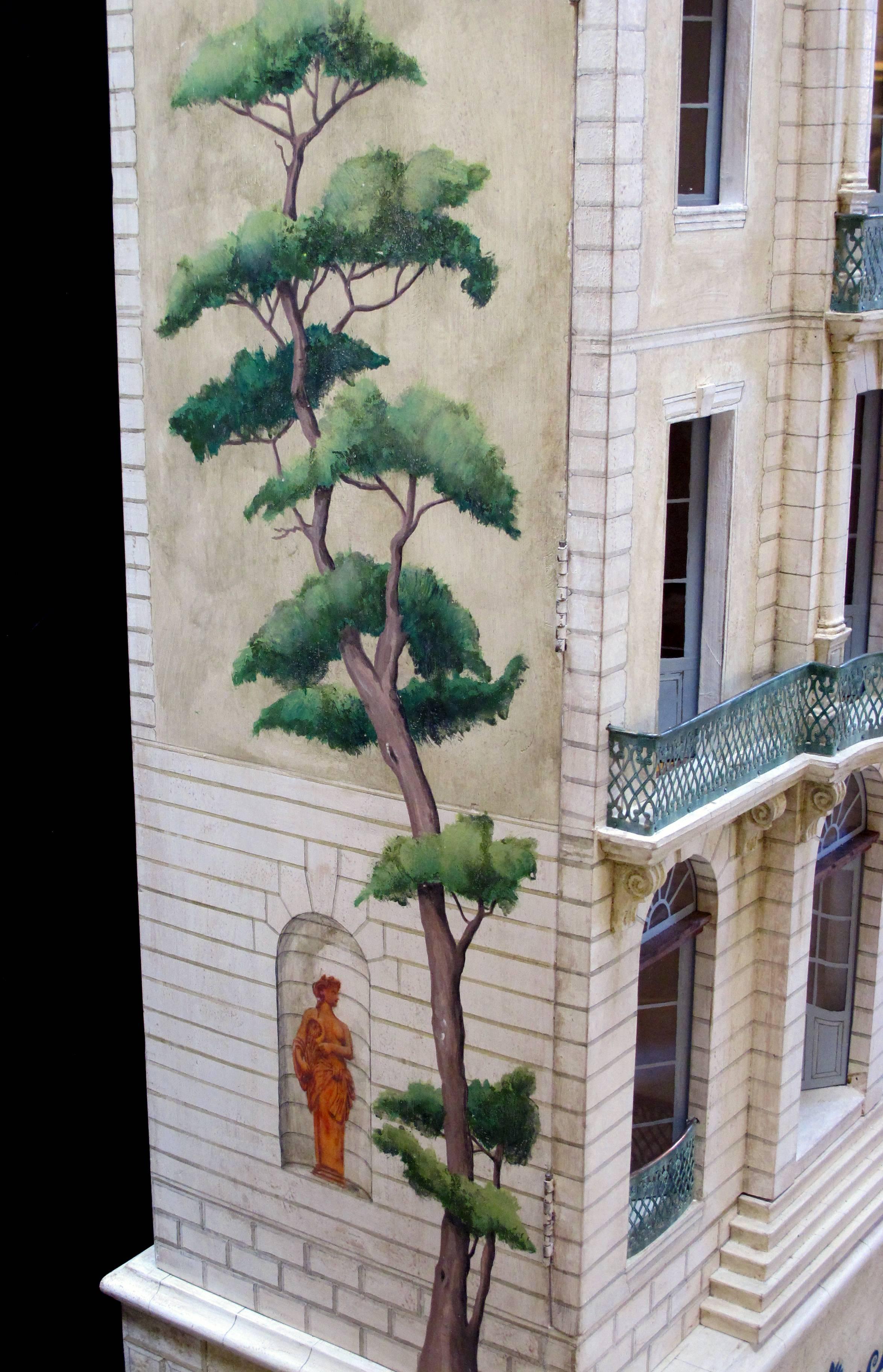 Maison de poupée peinte à la main:: rare et magistralement réalisée par Eric et Carole Lansdown 2