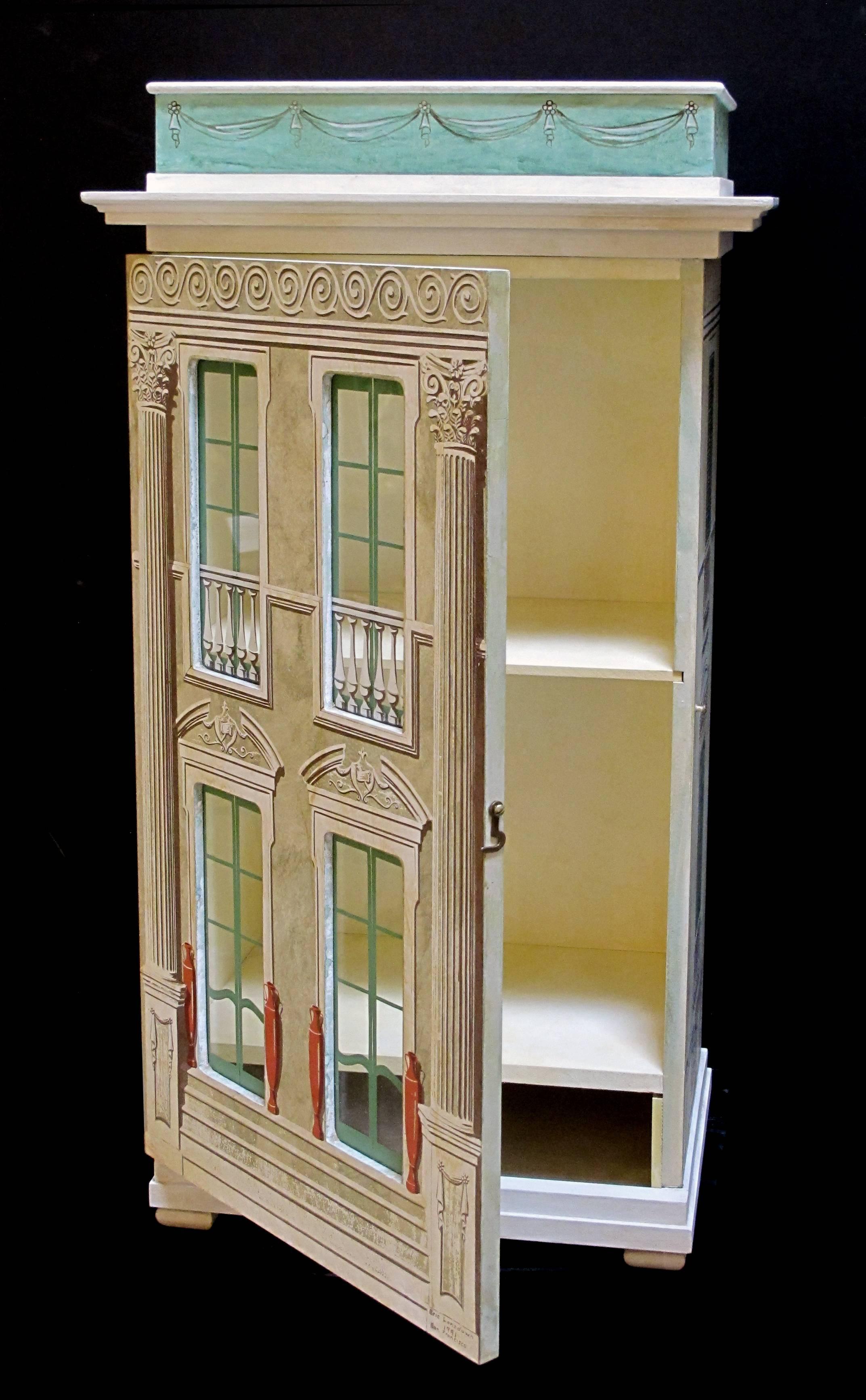 Fin du 20e siècle Maison de poupée/armoire en bois de qualité supérieure & Sérigraphie Signé Eric Lansdown