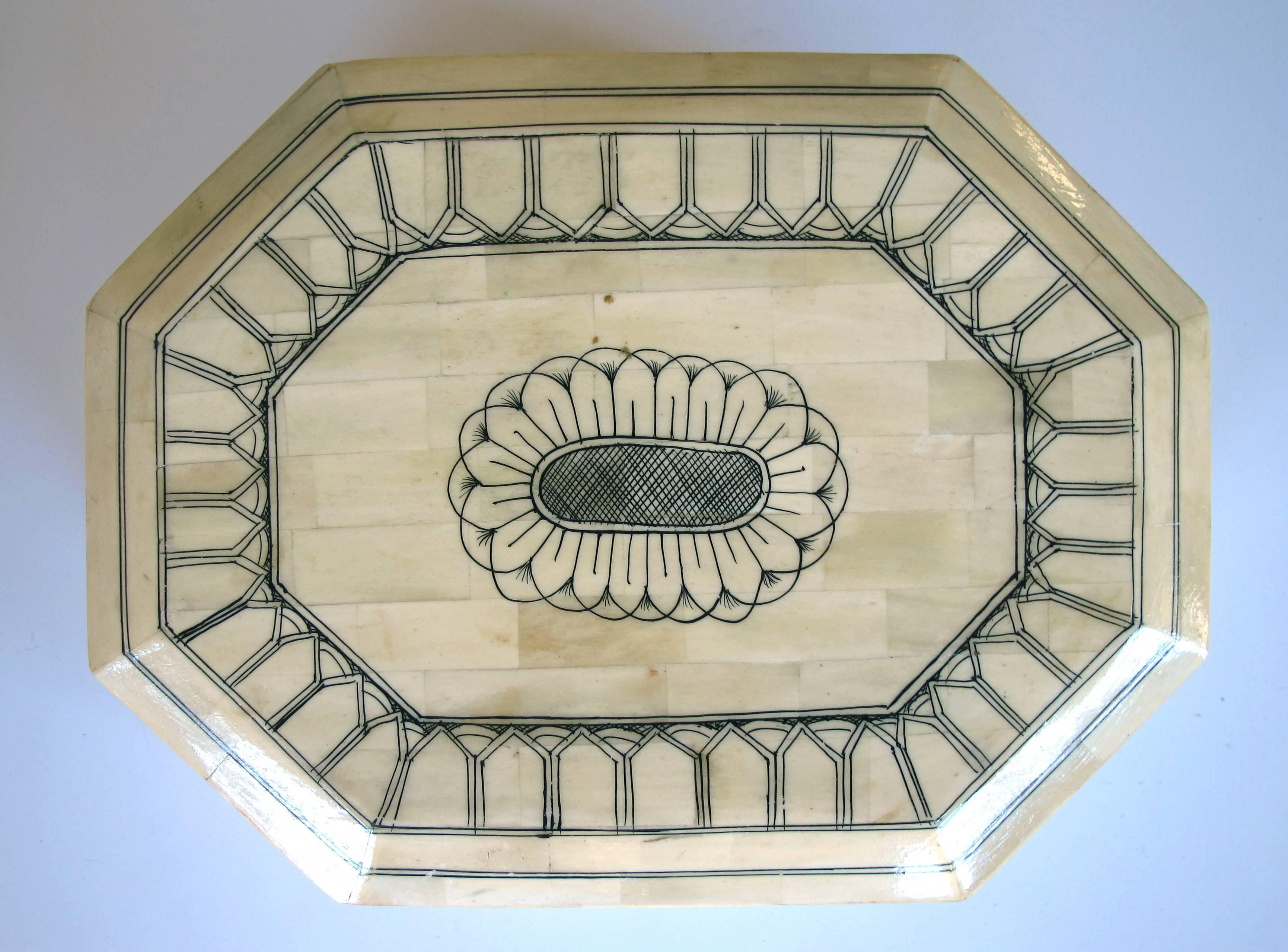 Intricately Decorated Moroccan Bone Box In Excellent Condition In San Francisco, CA