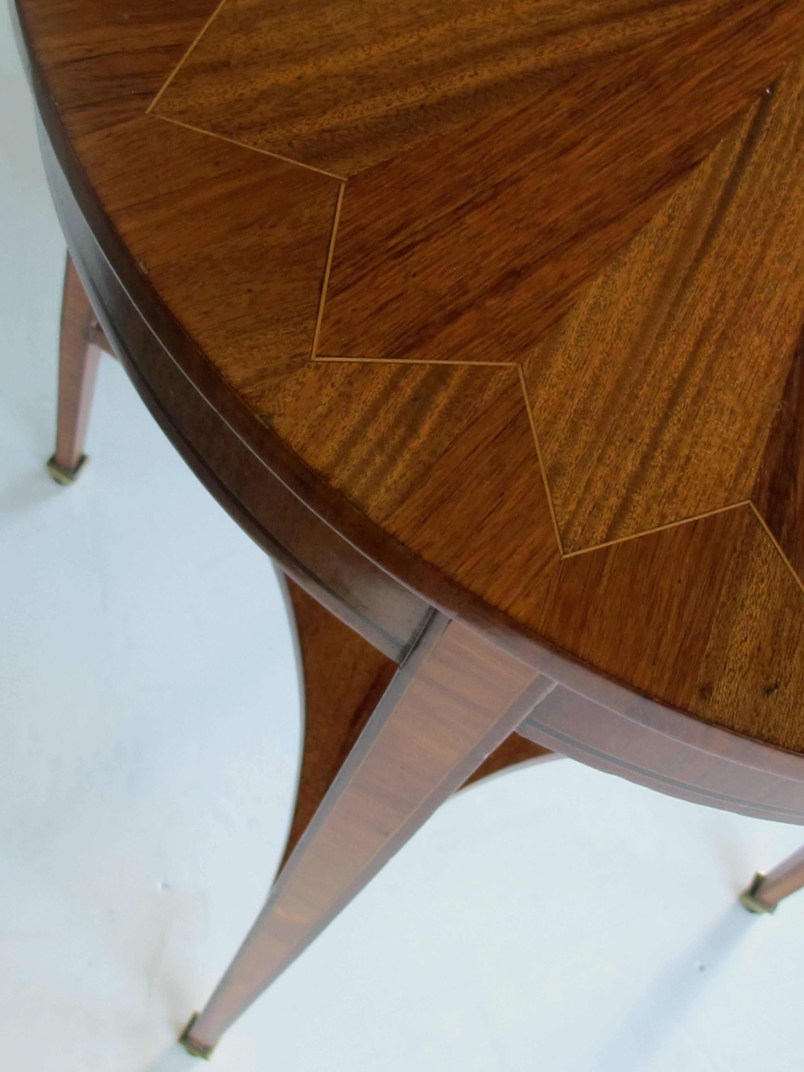 Well-Crafted English Edwardian Matchbook-Veneered Circular Side Table In Excellent Condition In San Francisco, CA