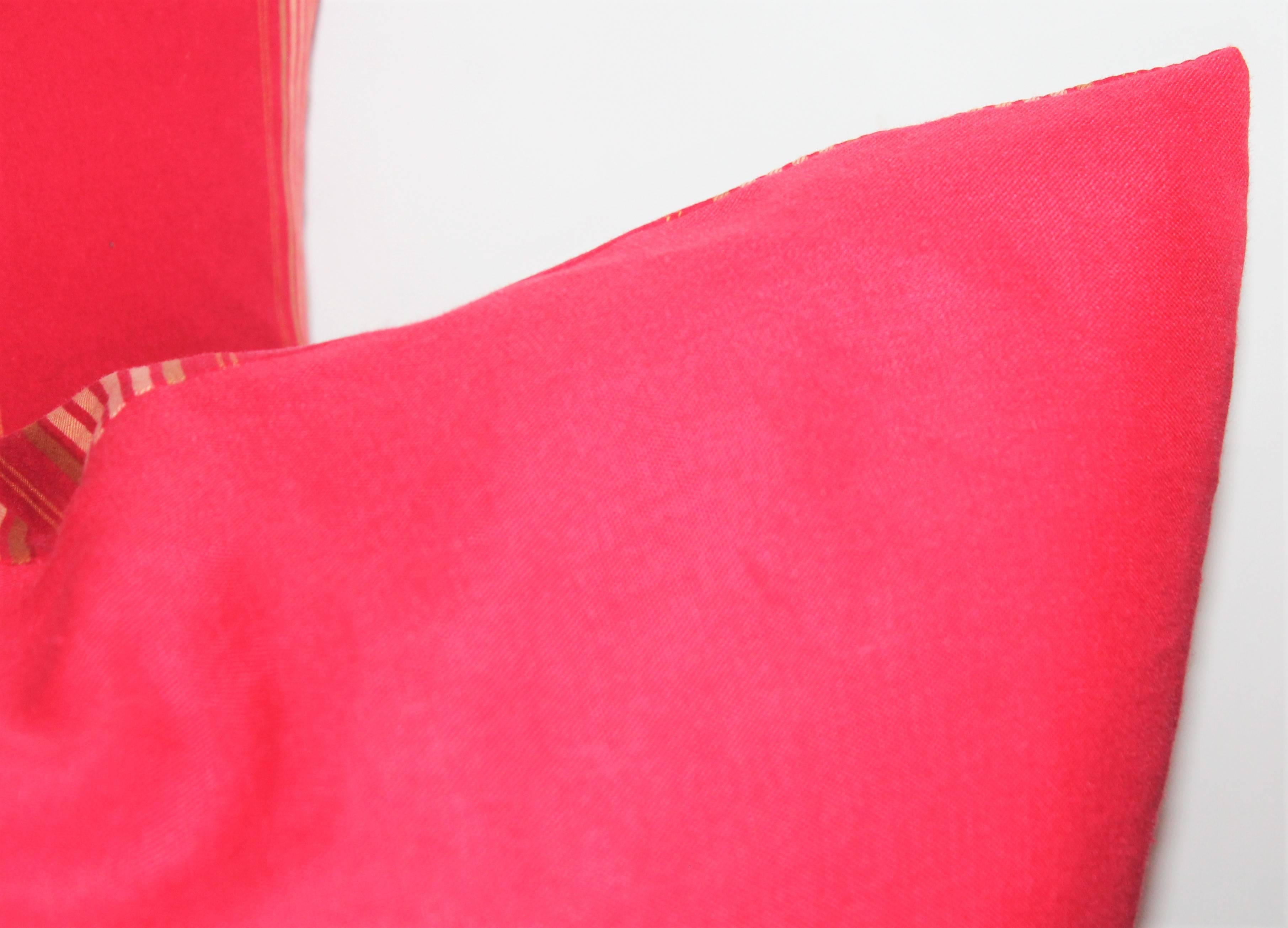 Rote gestreifte Inlett-Kissen aus dem 19. Jahrhundert, Paar (Handgefertigt) im Angebot