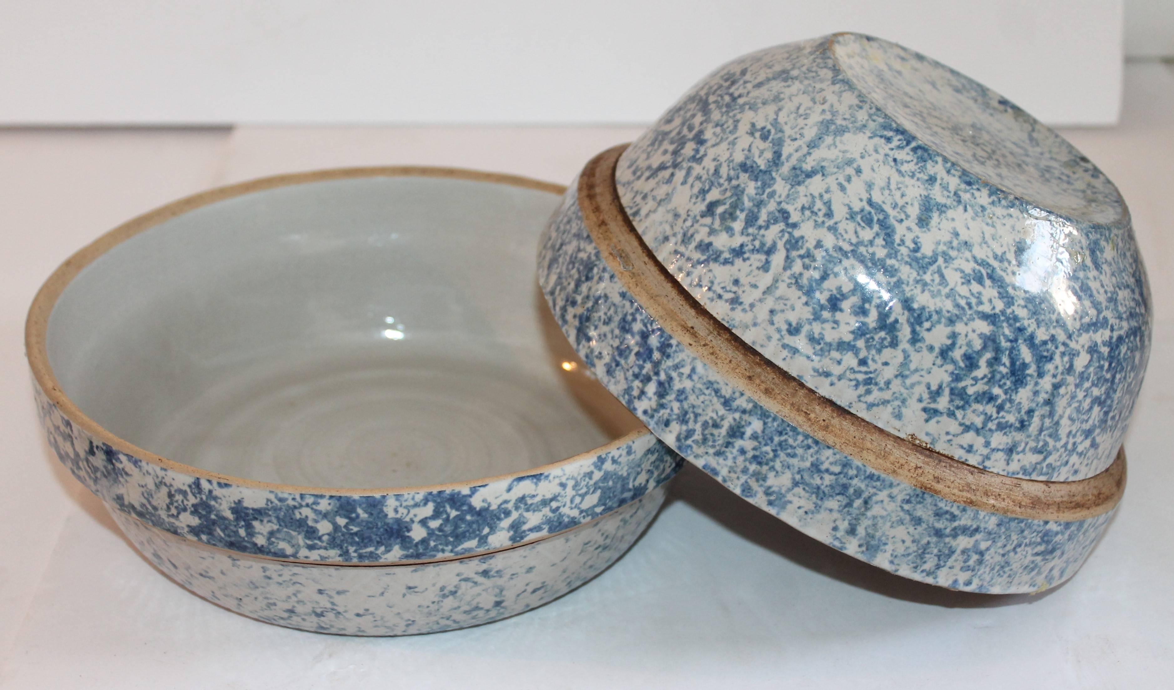 Adirondack Pair of Sponge Ware Mixing Bowls For Sale
