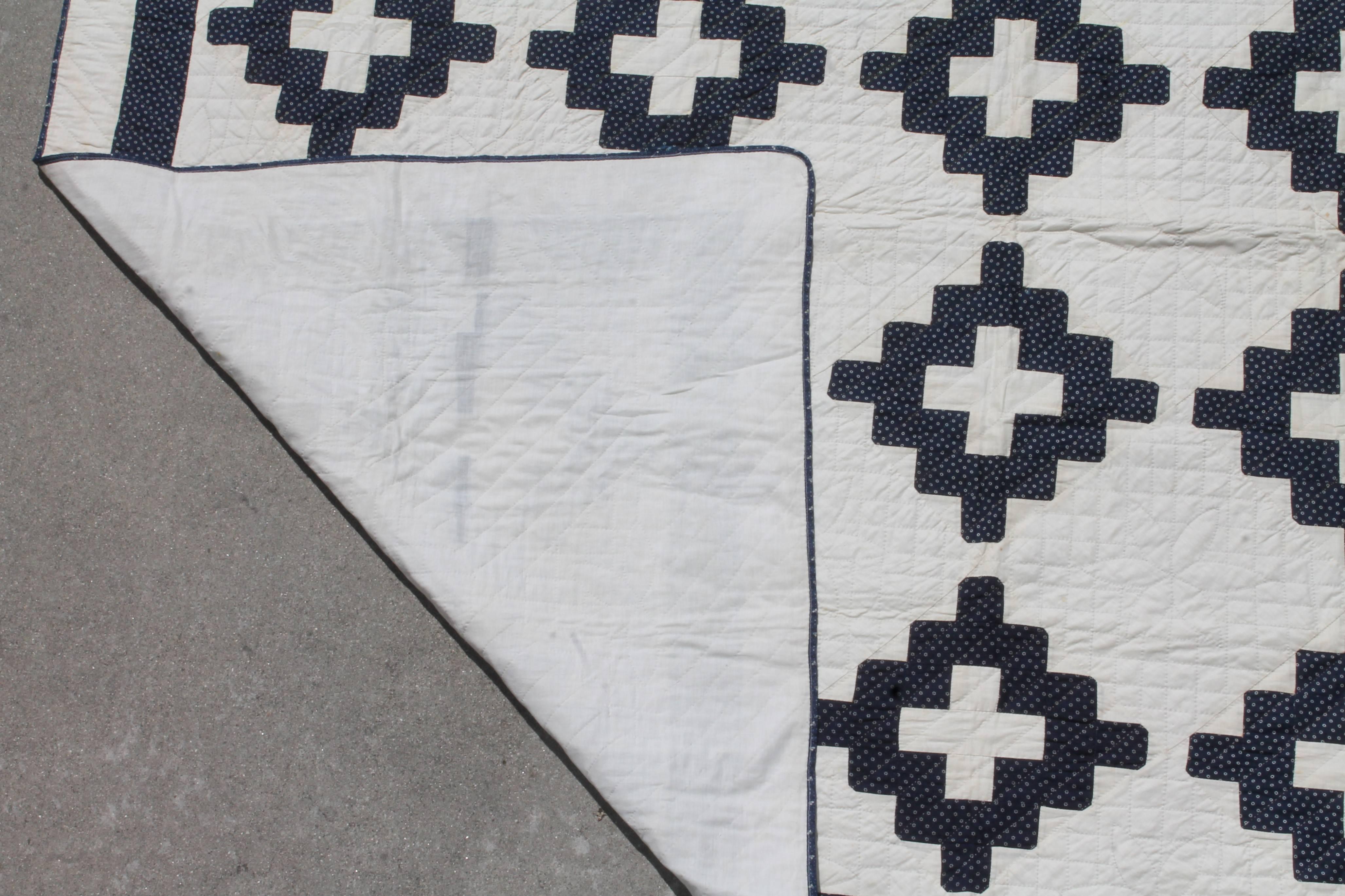 19th Century Pristine Blue and White Chimney Sweep Quilt In Excellent Condition In Los Angeles, CA
