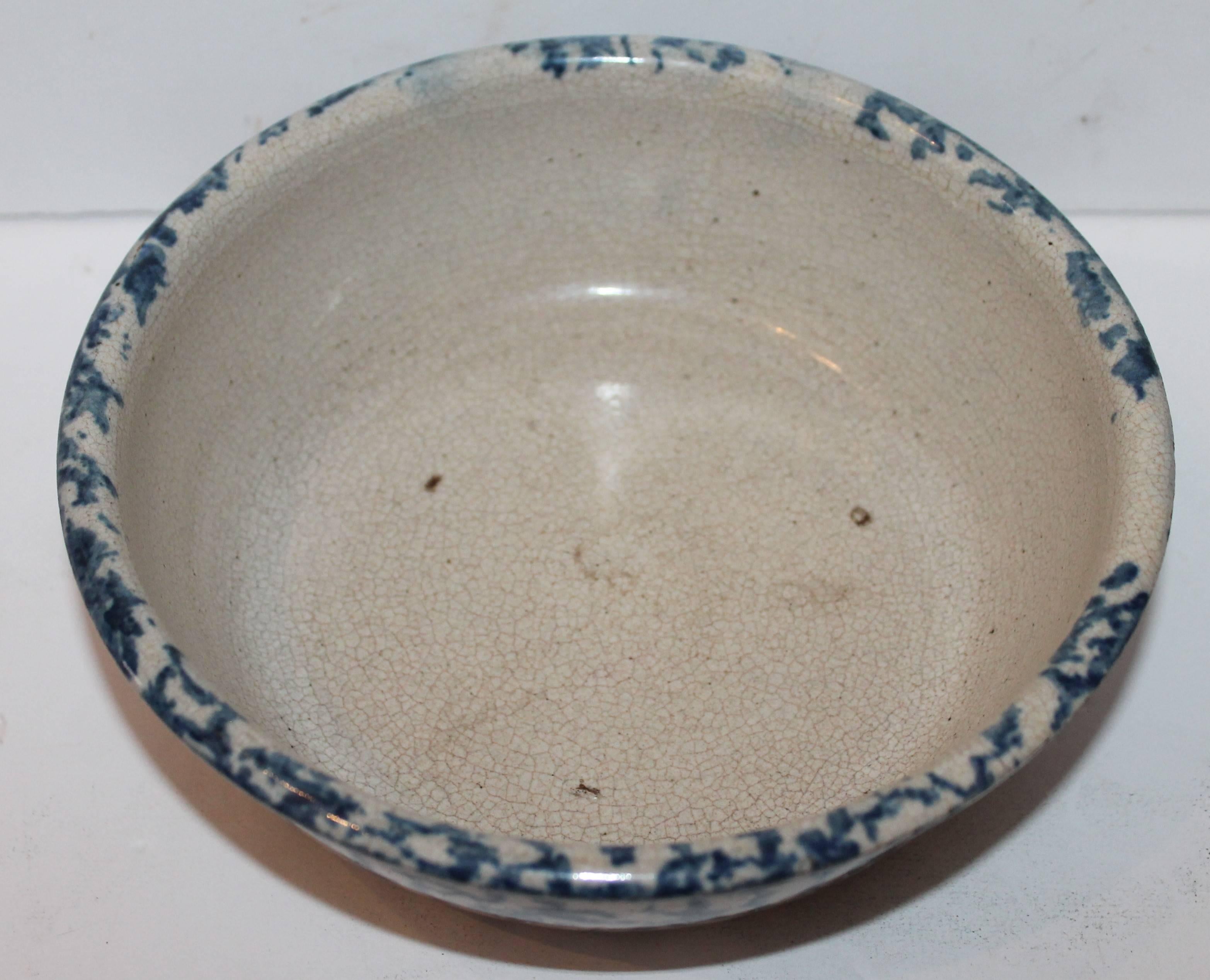 Country 19th Century Sponge Ware Pottery Serving Bowl For Sale