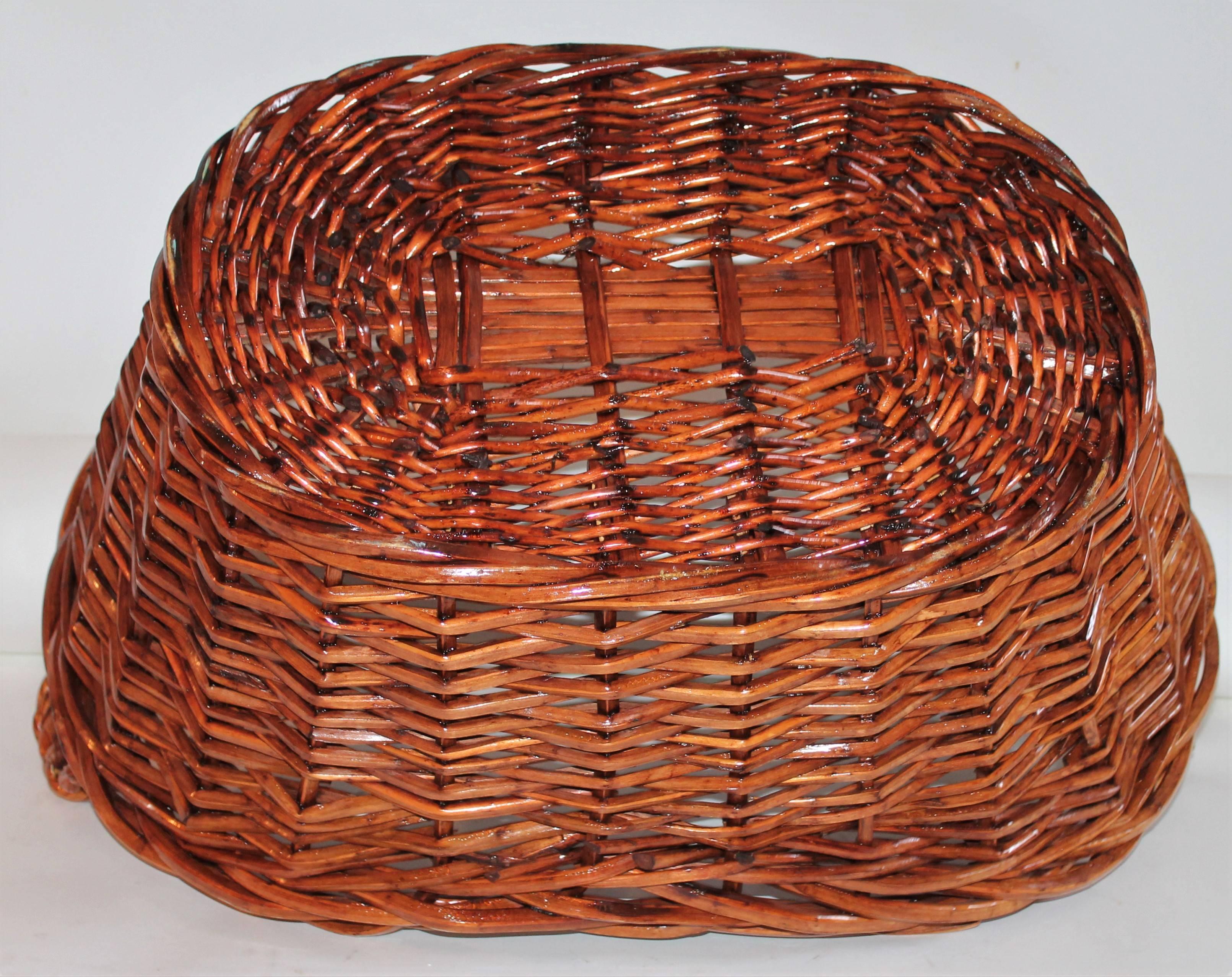 19th Century Willow Laundry Basket with Double Handles 1