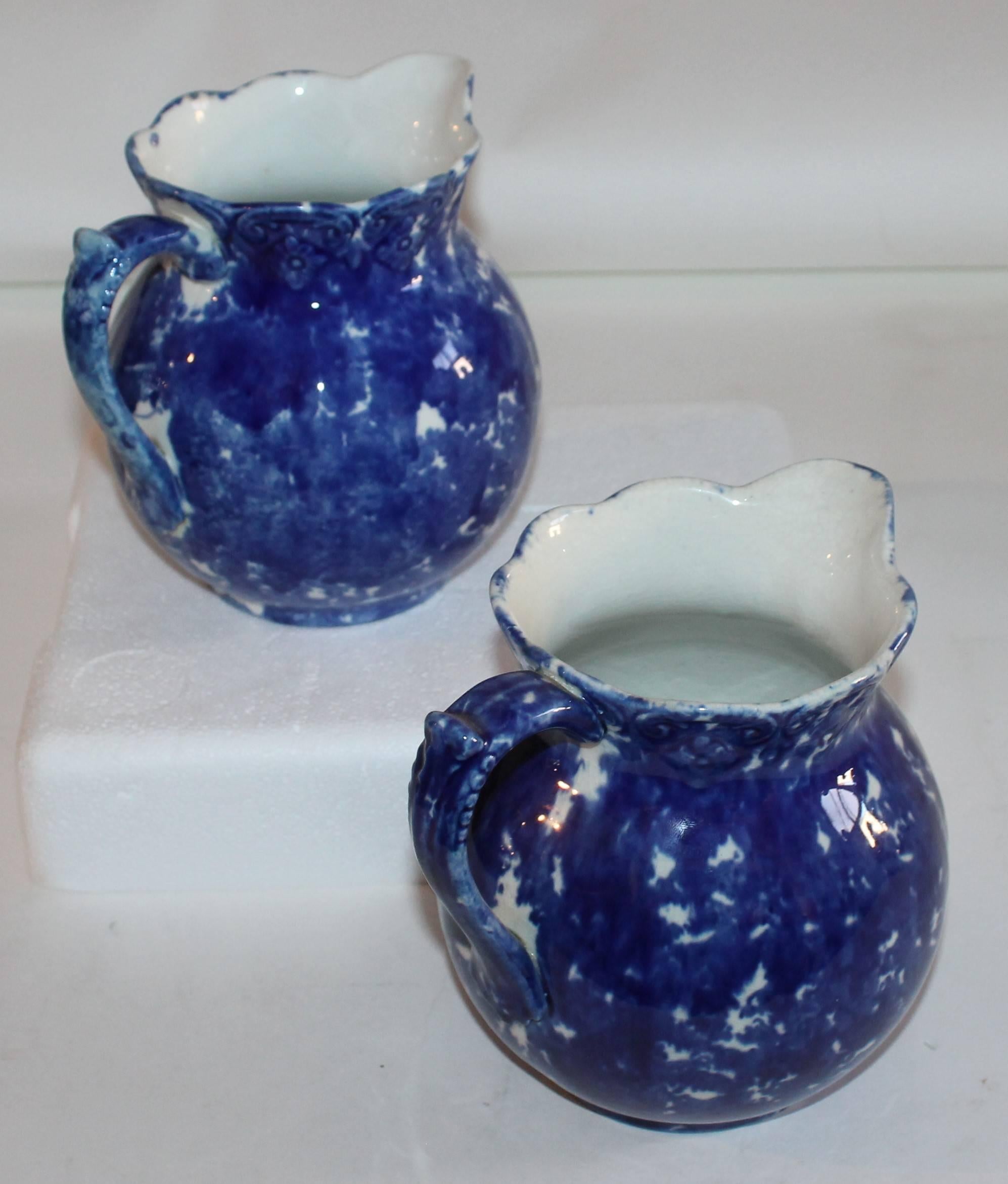 American Sponge Ware Pottery Pitchers, 19th Century, Pair For Sale