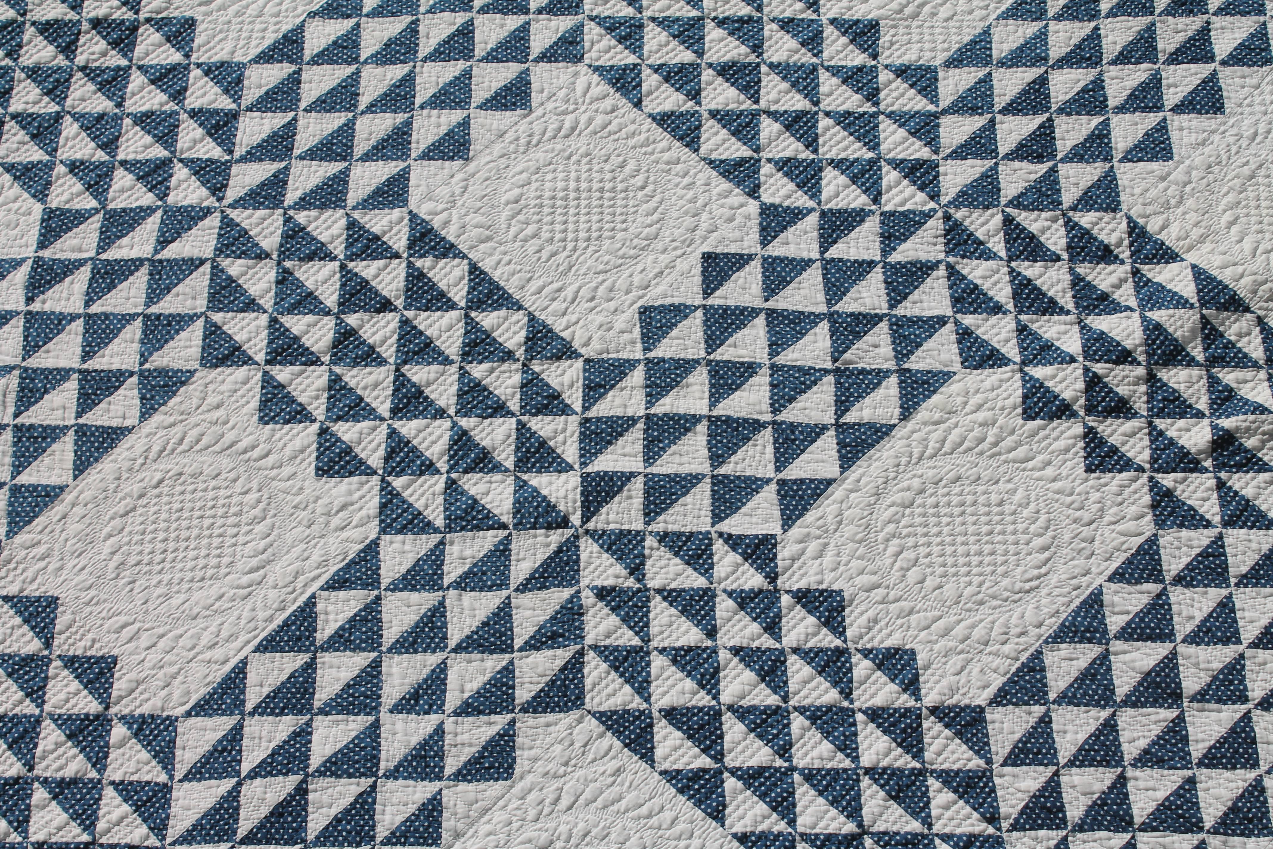 American Vintage Quilt Blue and White Ocean Waves
