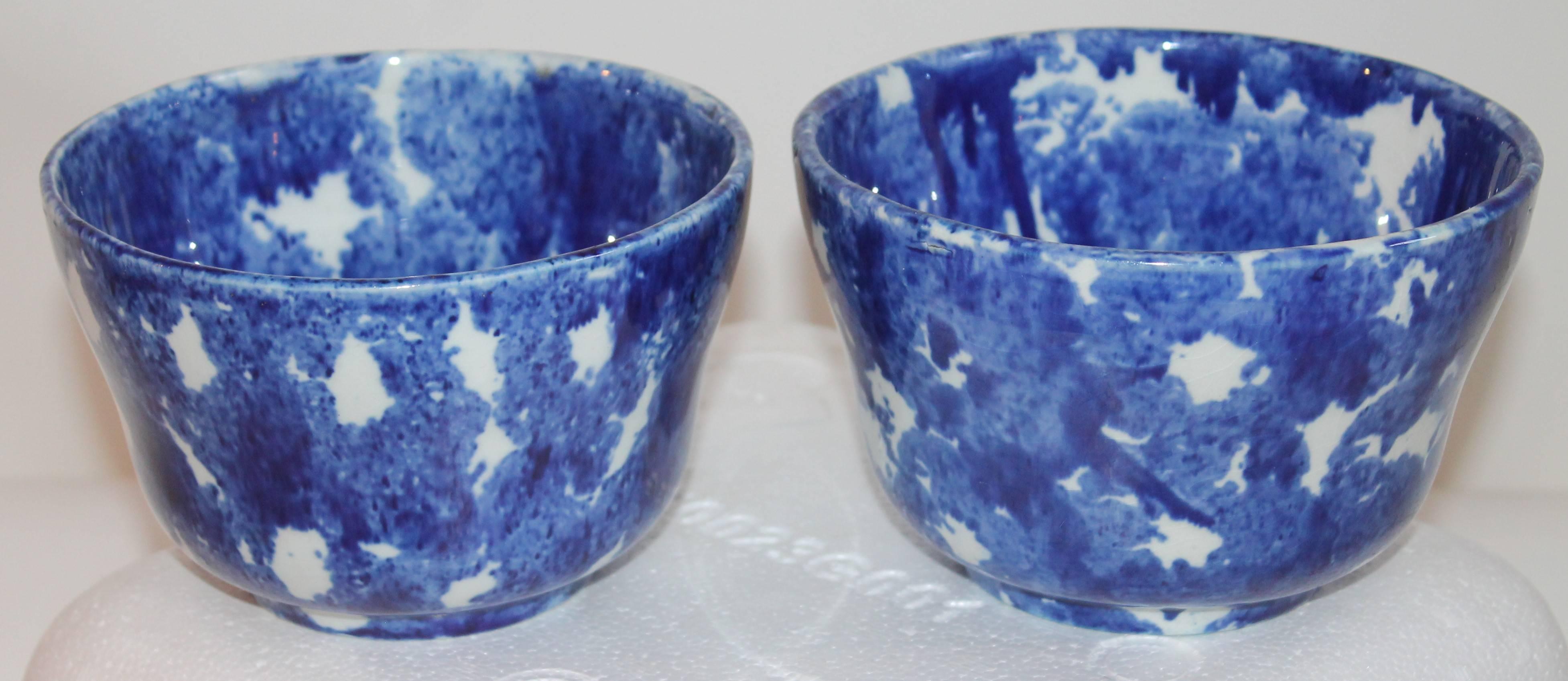 Country Sponge Ware Pottery Waste Bowls, Pair For Sale
