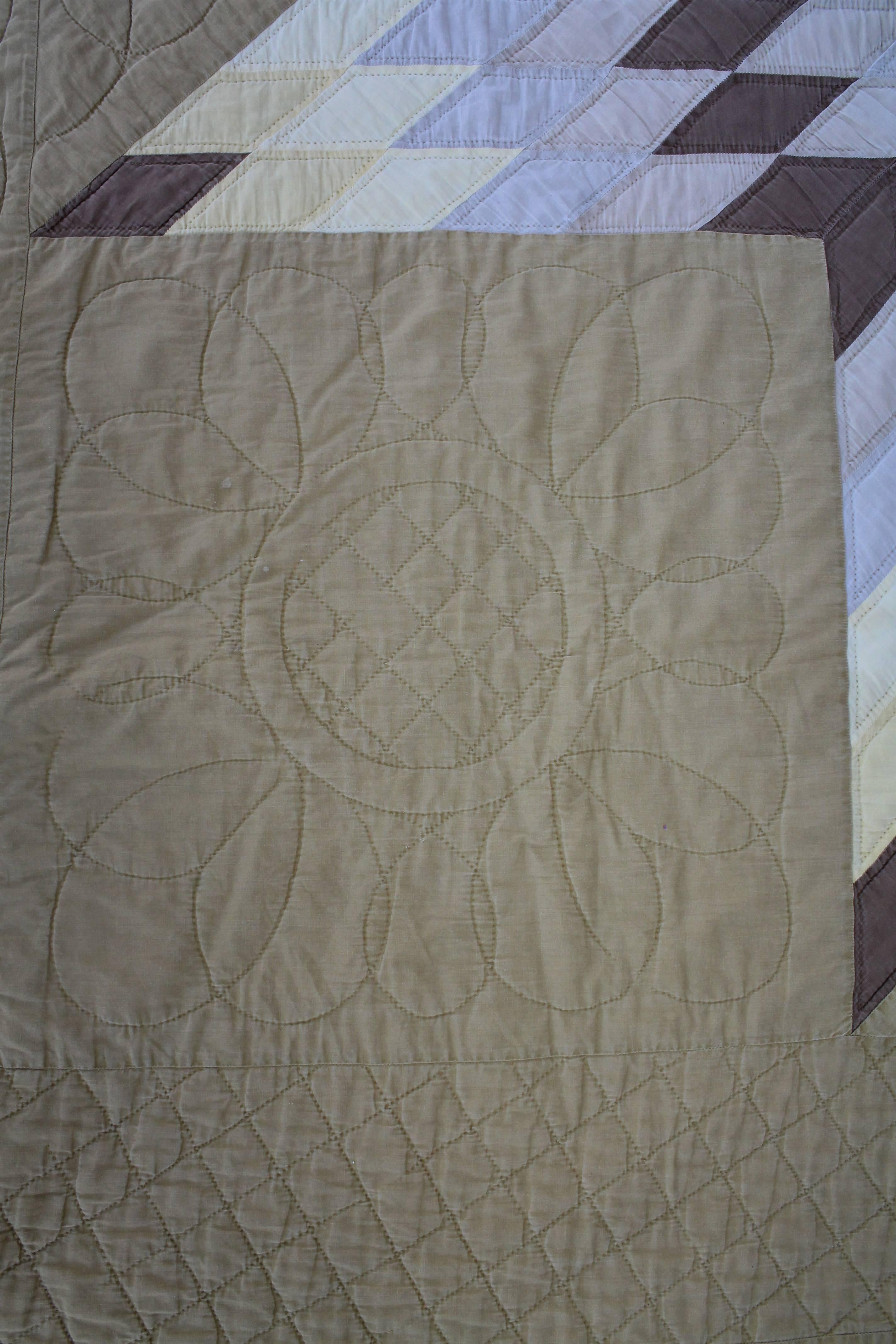 Amish Star Quilt from Holmes County, Ohio In Good Condition In Los Angeles, CA