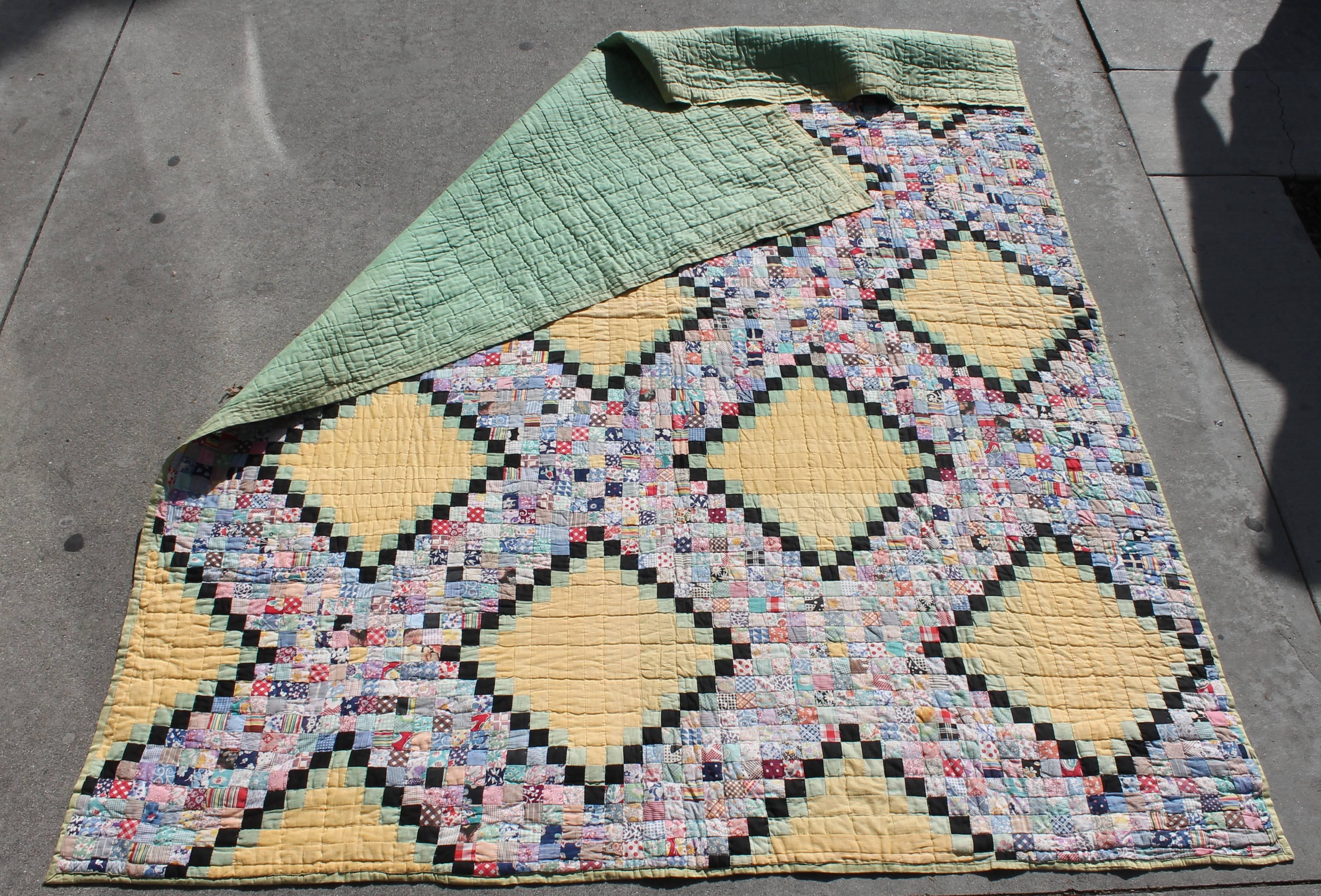 Mid-20th Century Quilt in Postage Stamp Chain