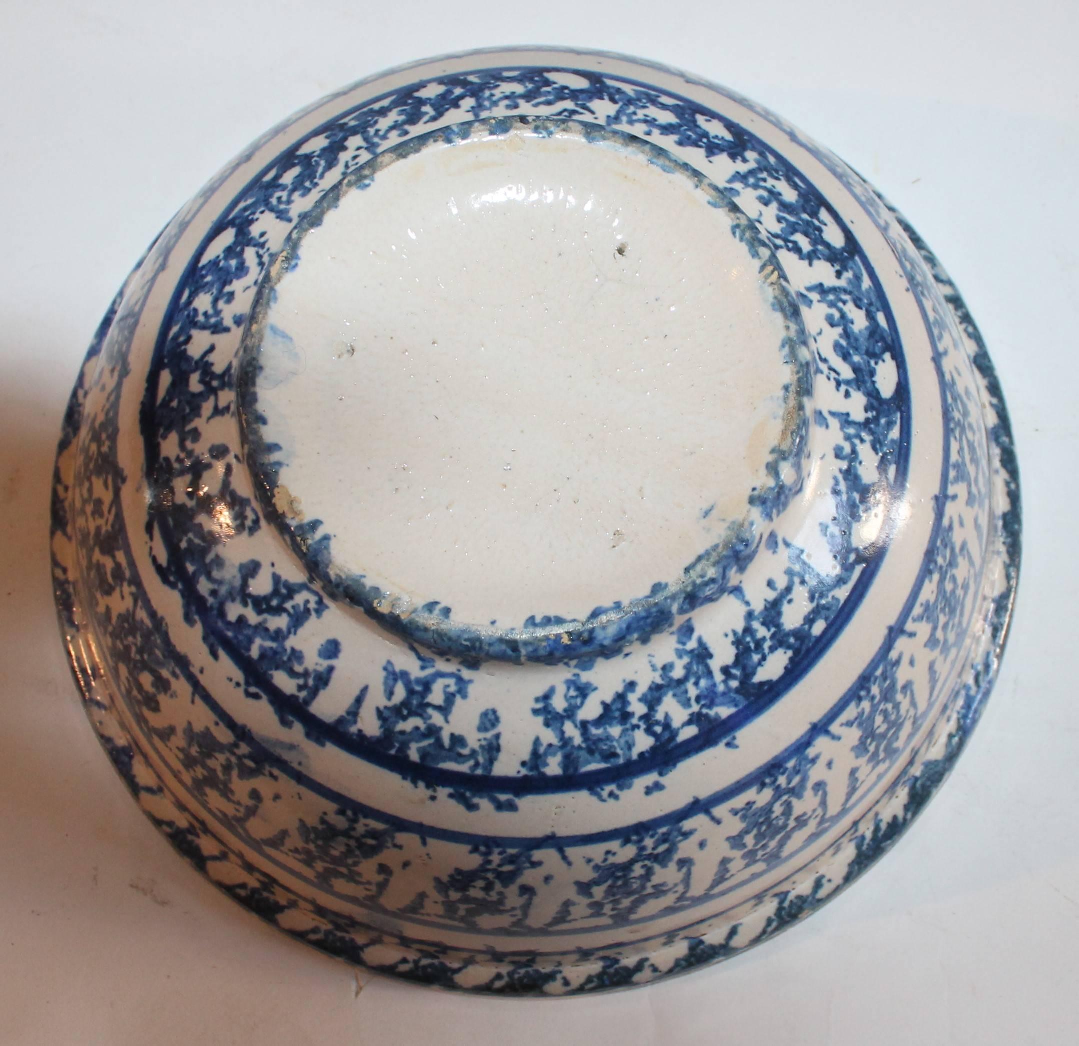 Hand-Painted 19th Century Spongeware Bowls Set For Sale