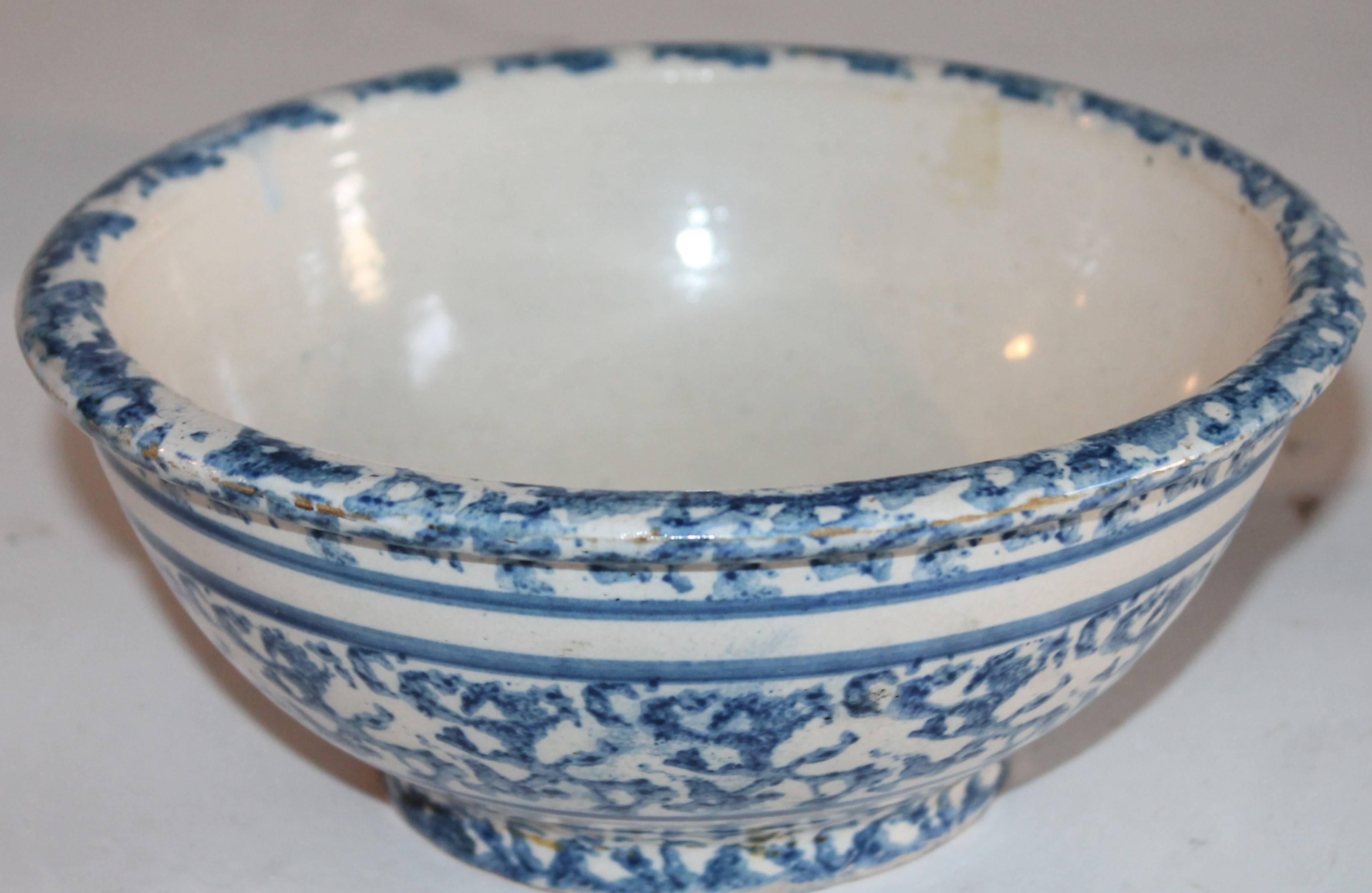 Country 19th Century Spongeware Bowls Set For Sale