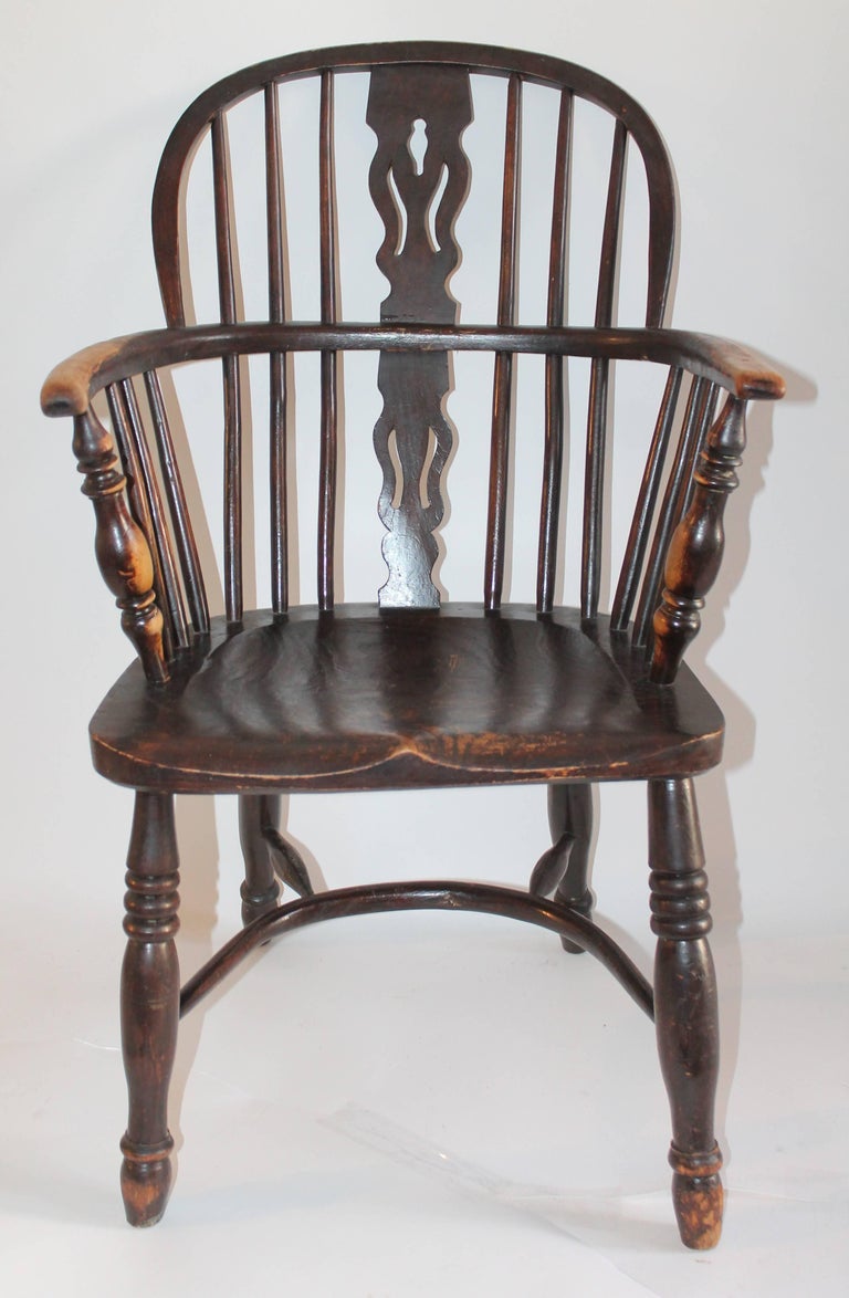 19th Century Barrel Back Windsor Chair at 1stDibs