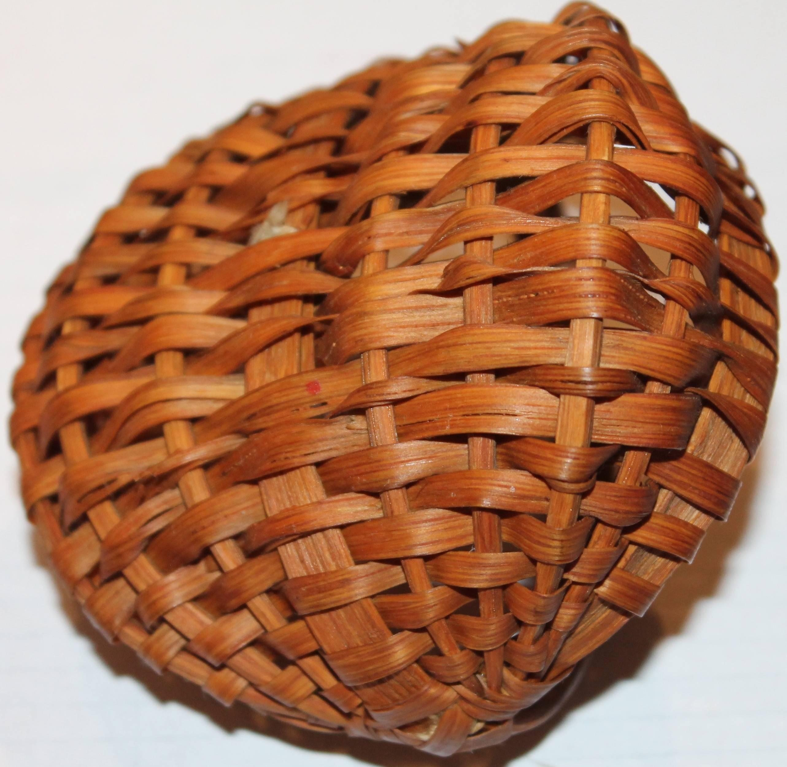 19th Century Early Handmade Miniature Basket In Excellent Condition In Los Angeles, CA