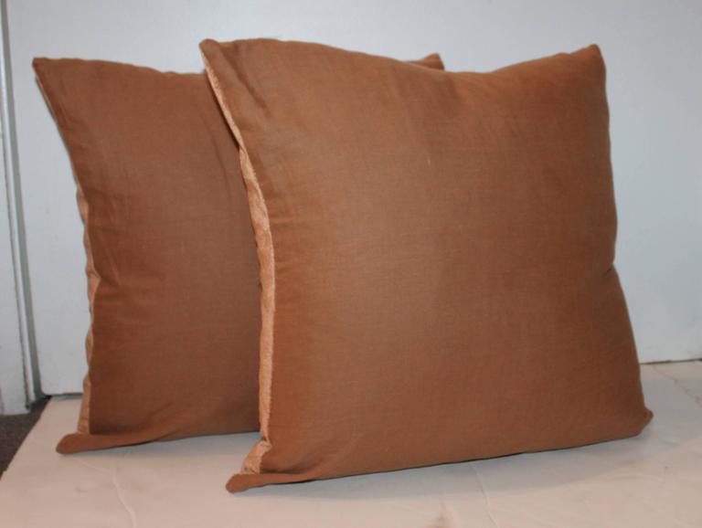 Pair of Peachy Velvet Pillows For Sale at 1stdibs
