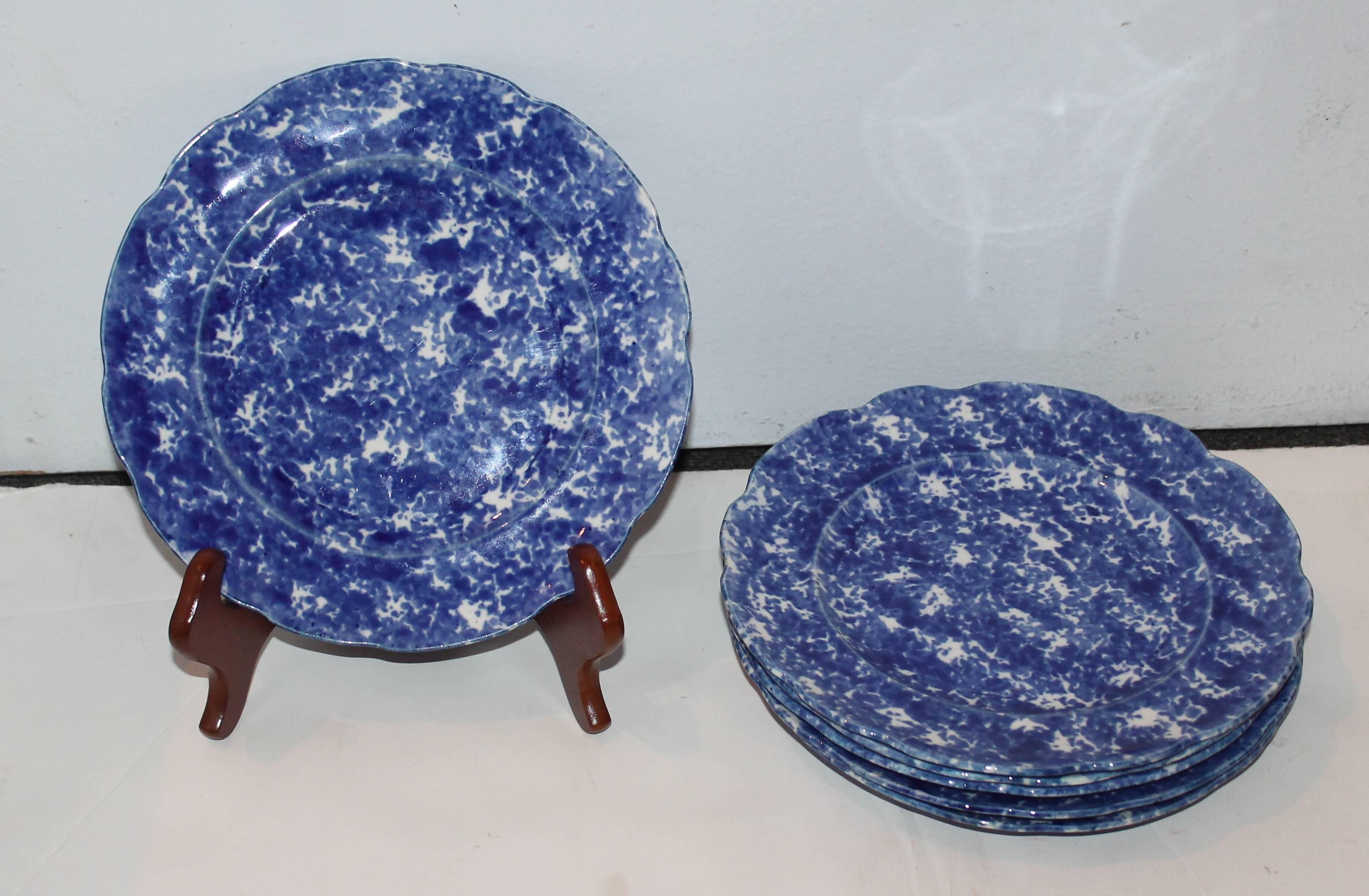 Américain Rare ensemble de six assiettes à dîner assorties en éponge du 19ème siècle en vente