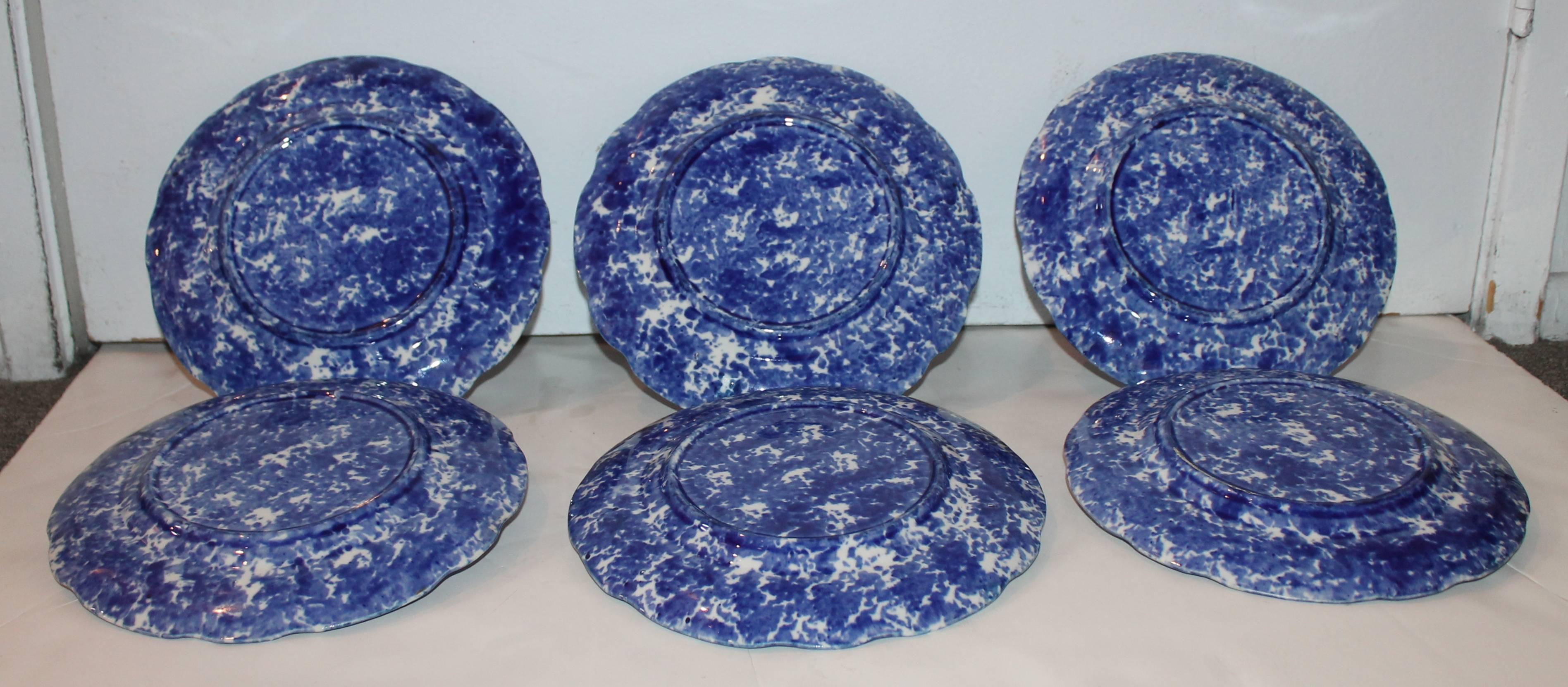 Country Rare Set of Six Matching 19th Century Sponge Ware Dinner Plates For Sale