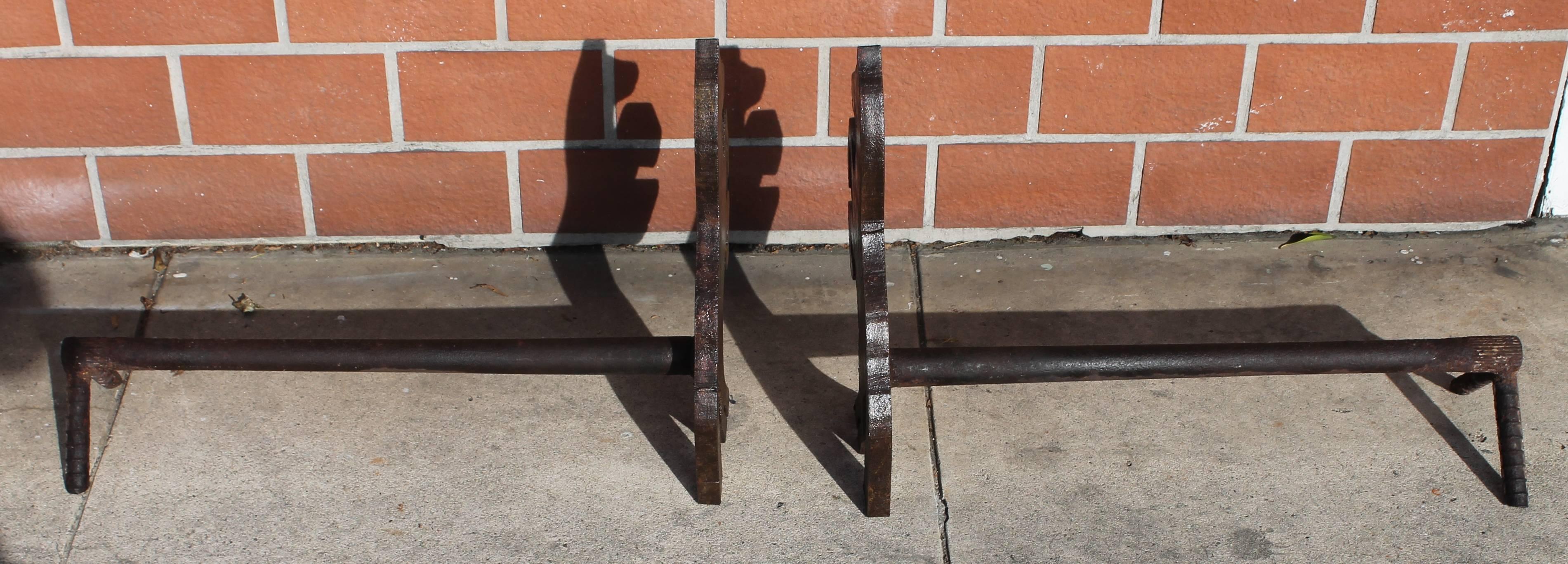 20ième siècle Paire de chenets rustiques artisanaux faits à la main en forme de chevaux en vente