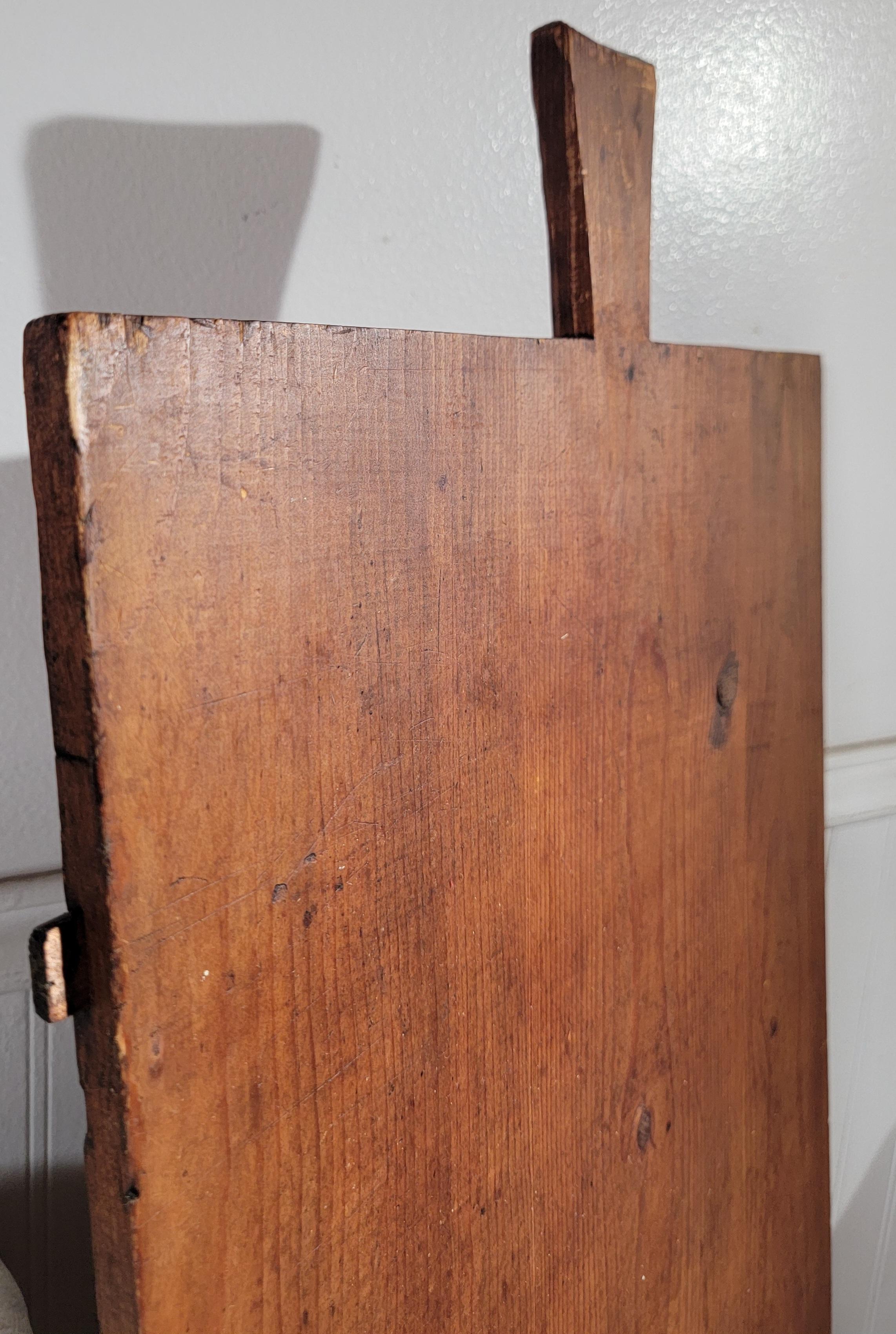Großes 19Thc  Schneidebrett (Handgefertigt) im Angebot