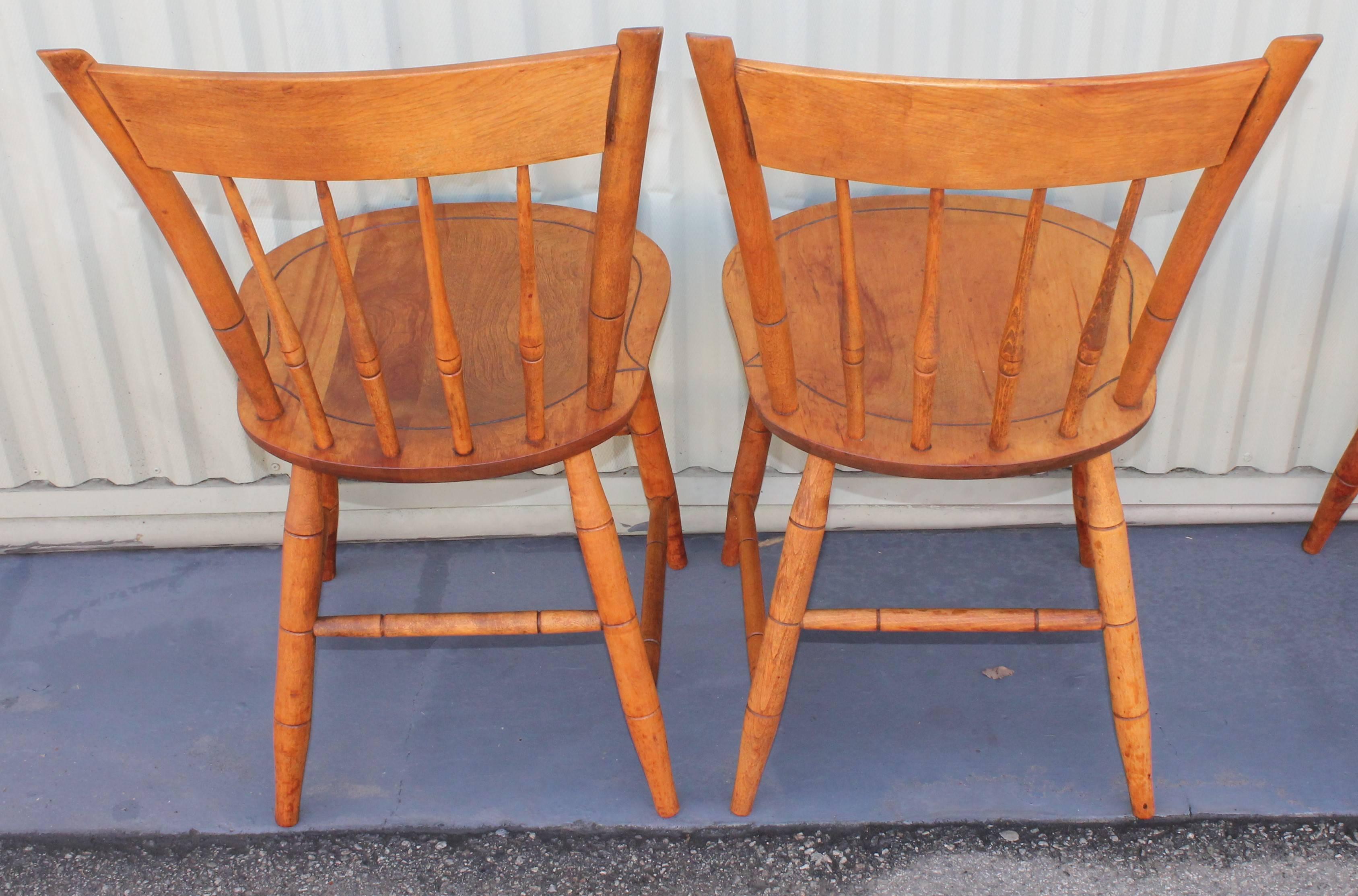 Country Signed Nichols and Stone Thumb Back Windsor Chairs / Set of Four