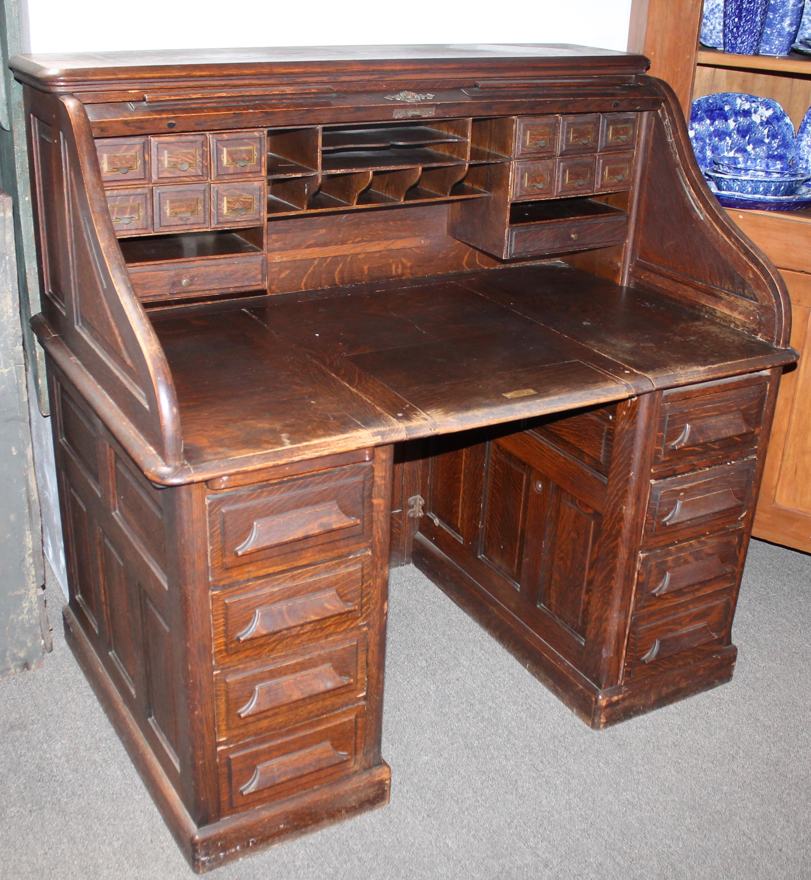 Late 19th Century Gunn Furniture Co Roll Top Desk At 1stdibs