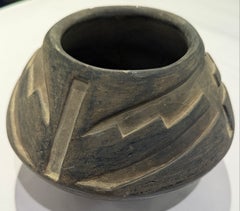 Navajo Indian Pot / Vessel