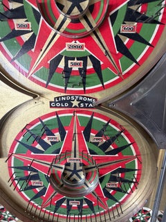 Tavola da gioco in metallo "Gold Star" di Lindstrom