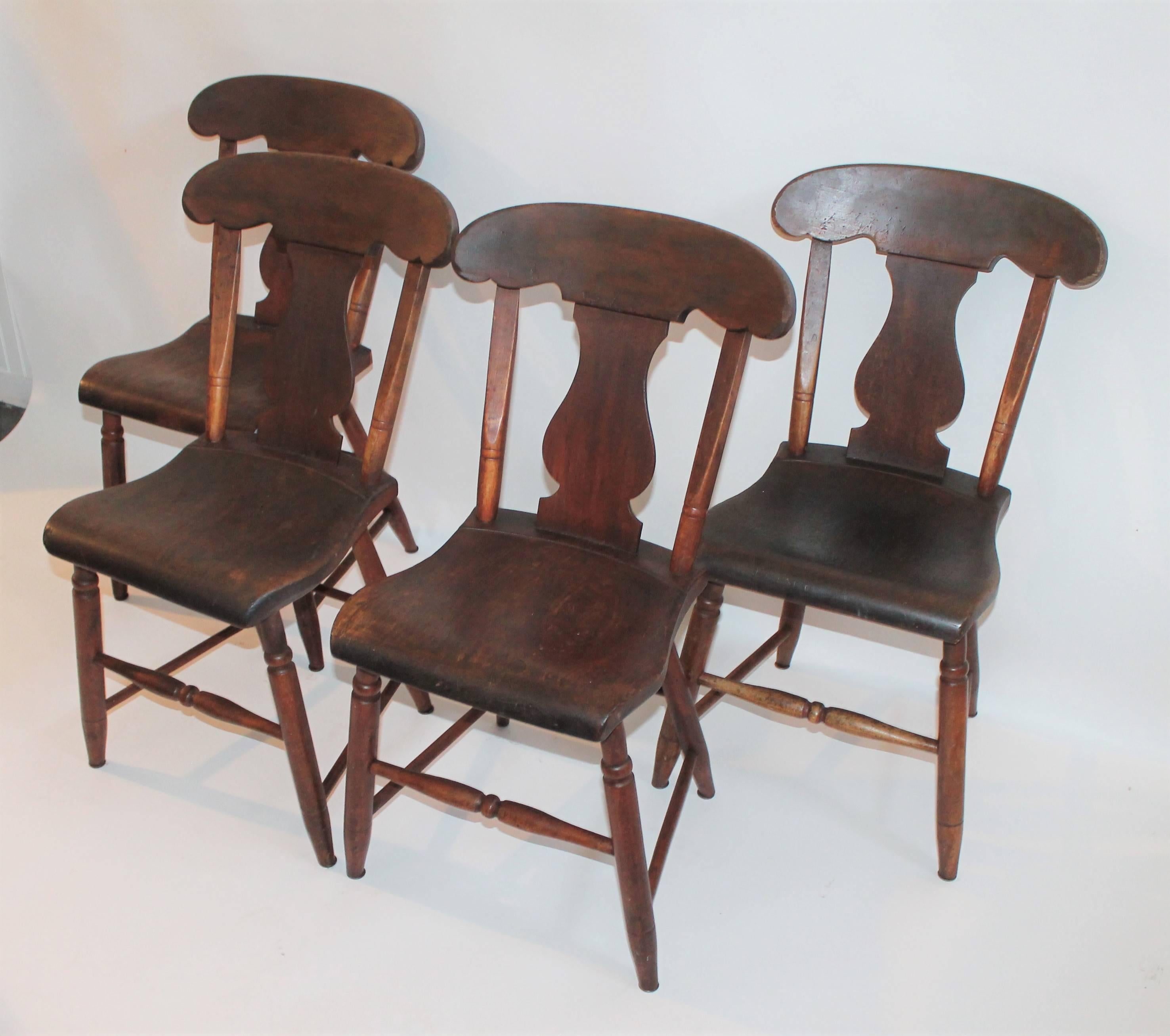This nice early set of worn salmon painted chairs are from PA and are super comfortable. They have a nice mellow patina. The condition is very good.