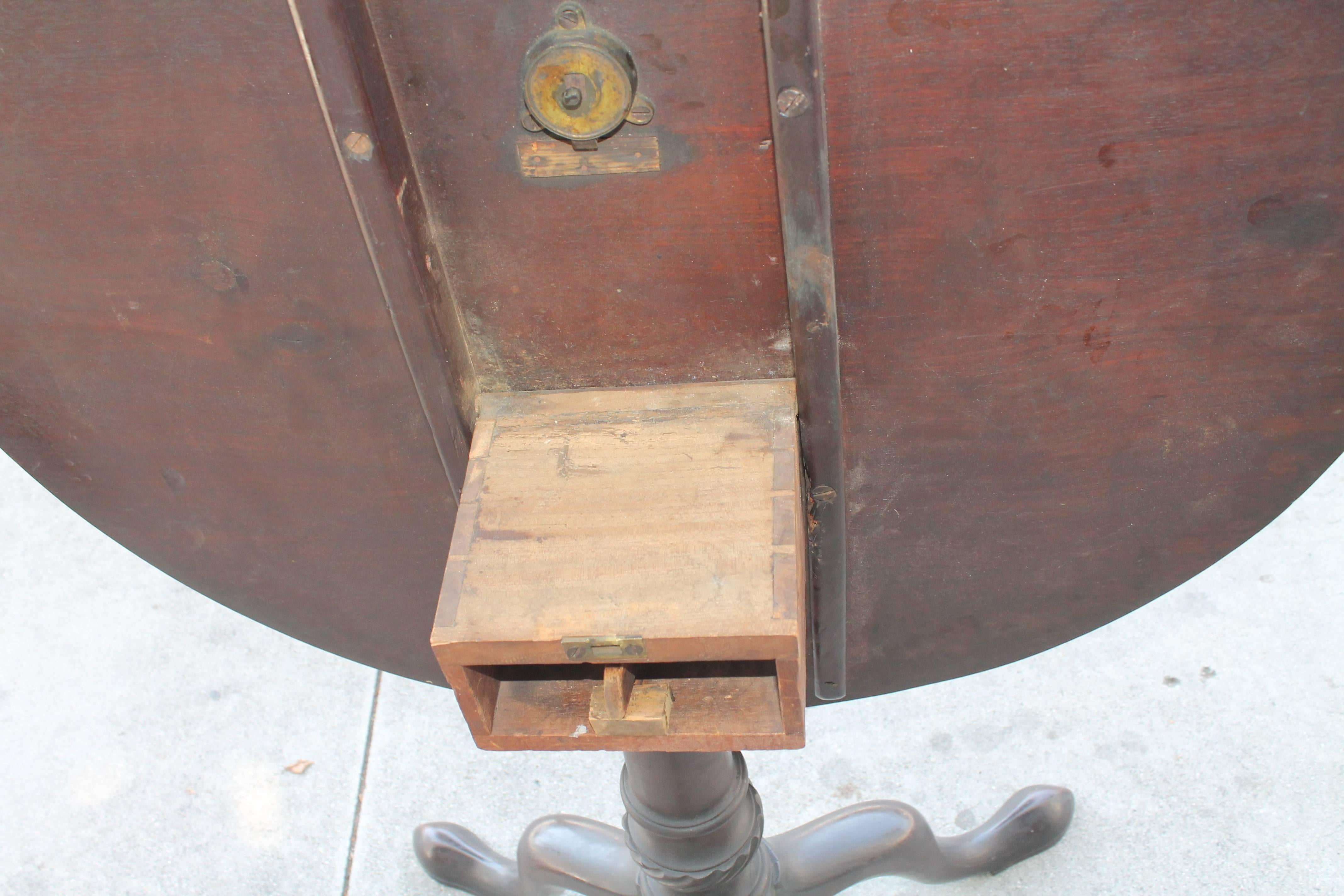 Patinated 18th Century Lift Top / Tea Table from New England