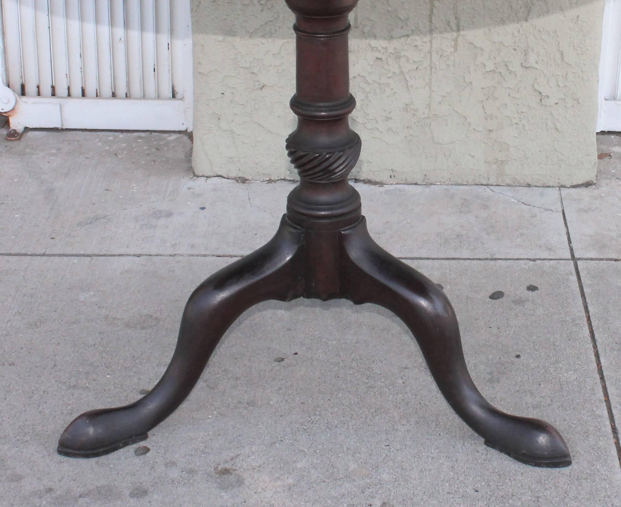 American Classical 18th Century Lift Top / Tea Table from New England