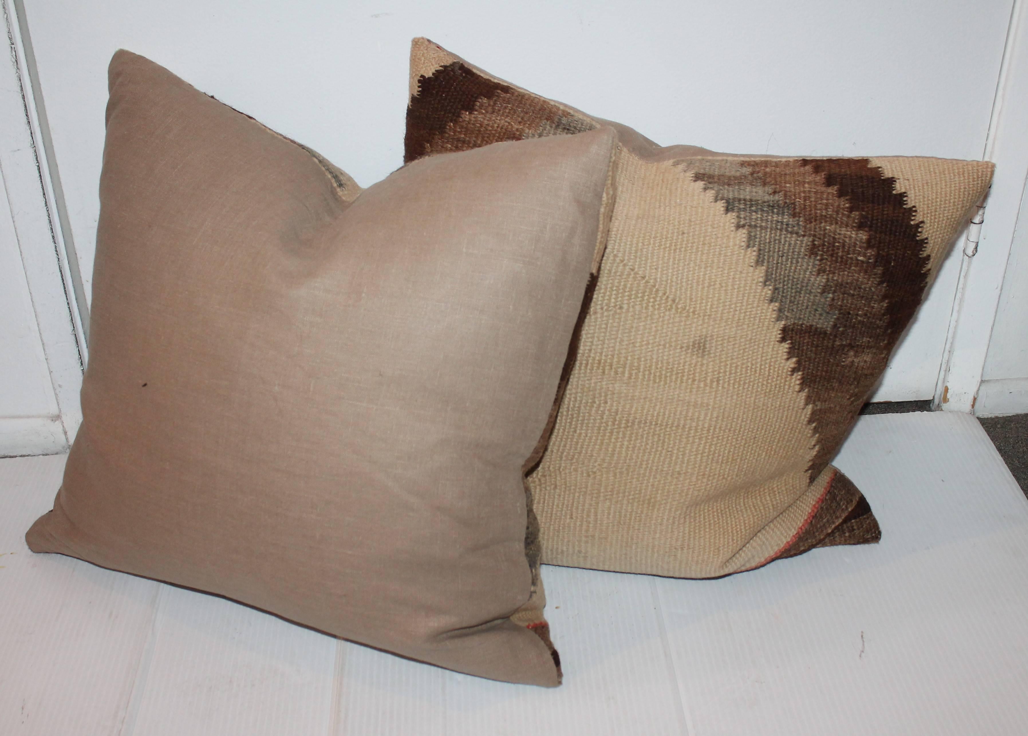 American Pair of Early 19th Century Brown and Tan Navajo Weaving Pillows For Sale