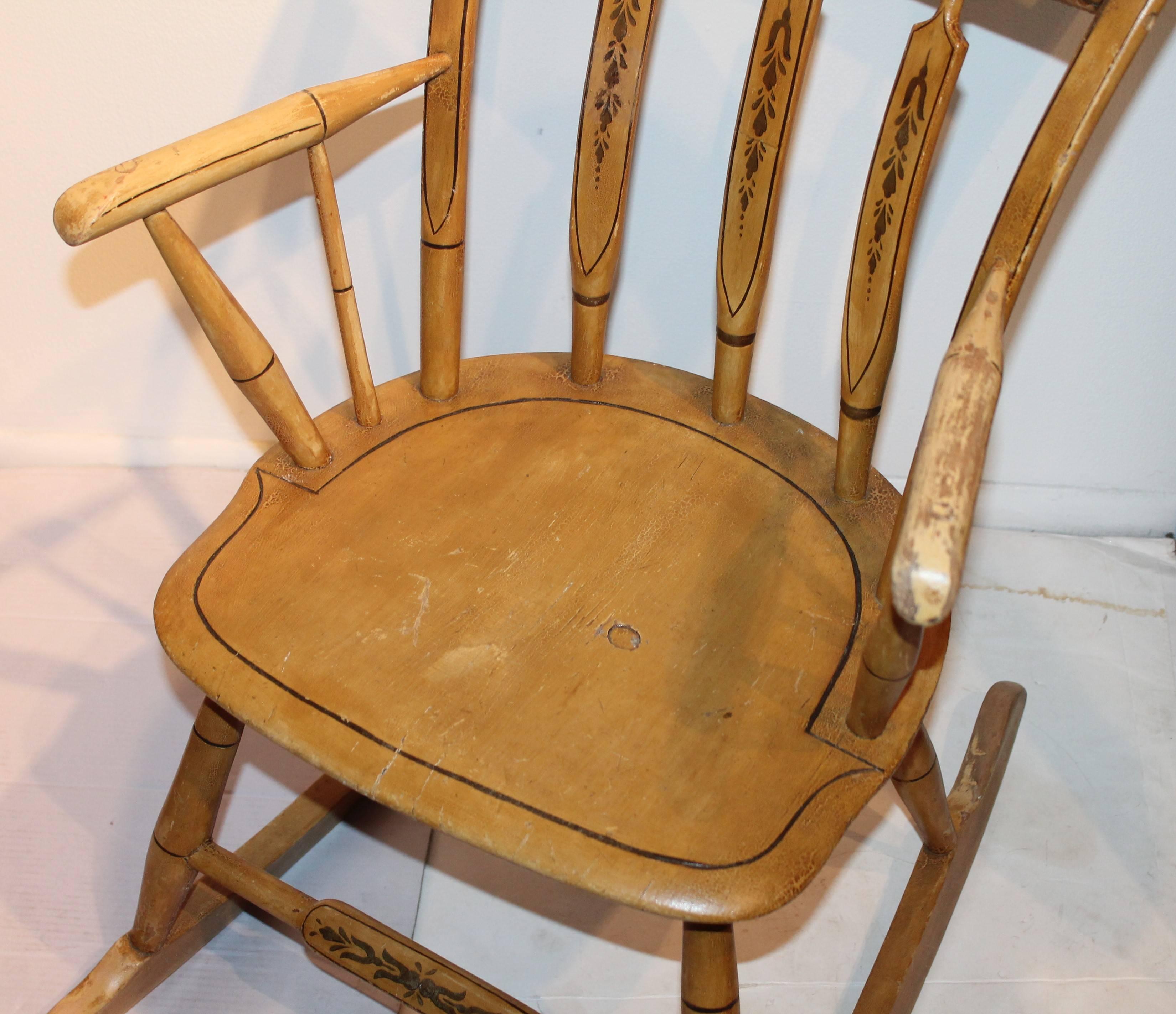 Country 19th Century Original Painted N.E. Windsor Rocking Chair For Sale