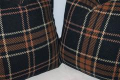 Paire de deux coussins de couverture à carreaux de laine étonnants