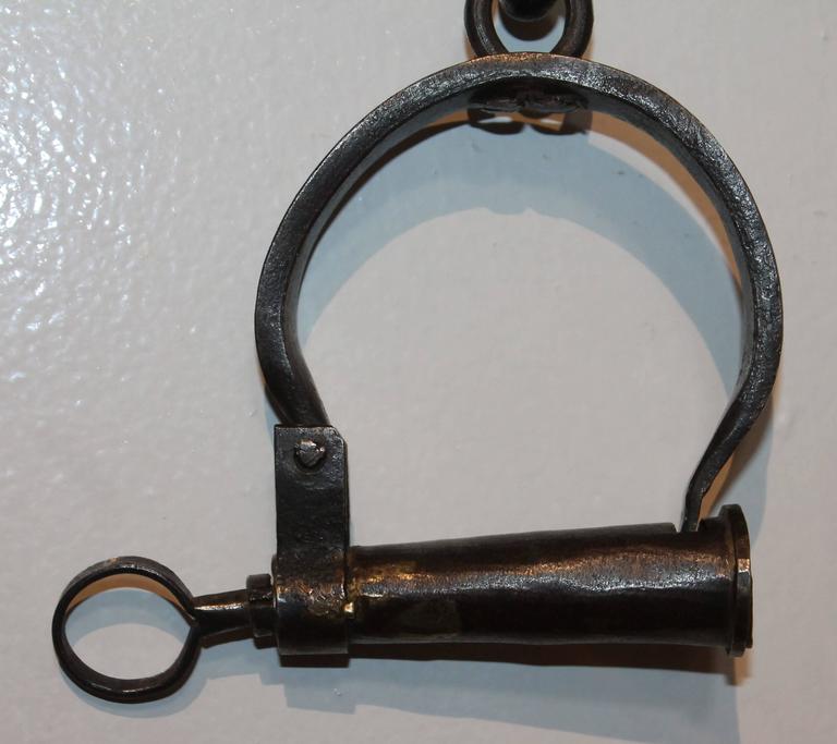 Hand Forged Iron 19th Century Hand Cuffs In Excellent Condition For Sale In Los Angeles, CA