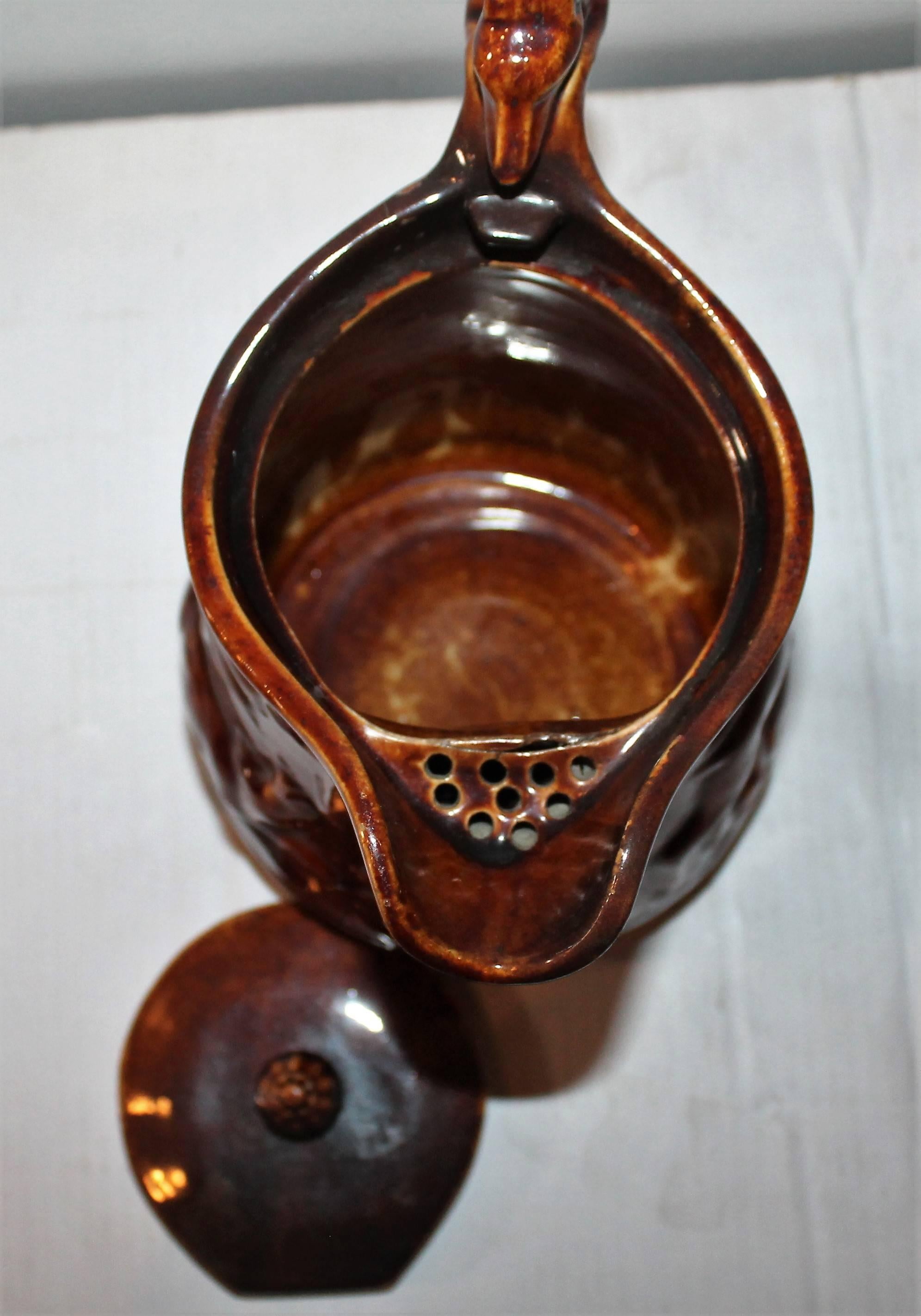 Adirondack Rare 19th Century Rockingham Lided Water Pitcher For Sale