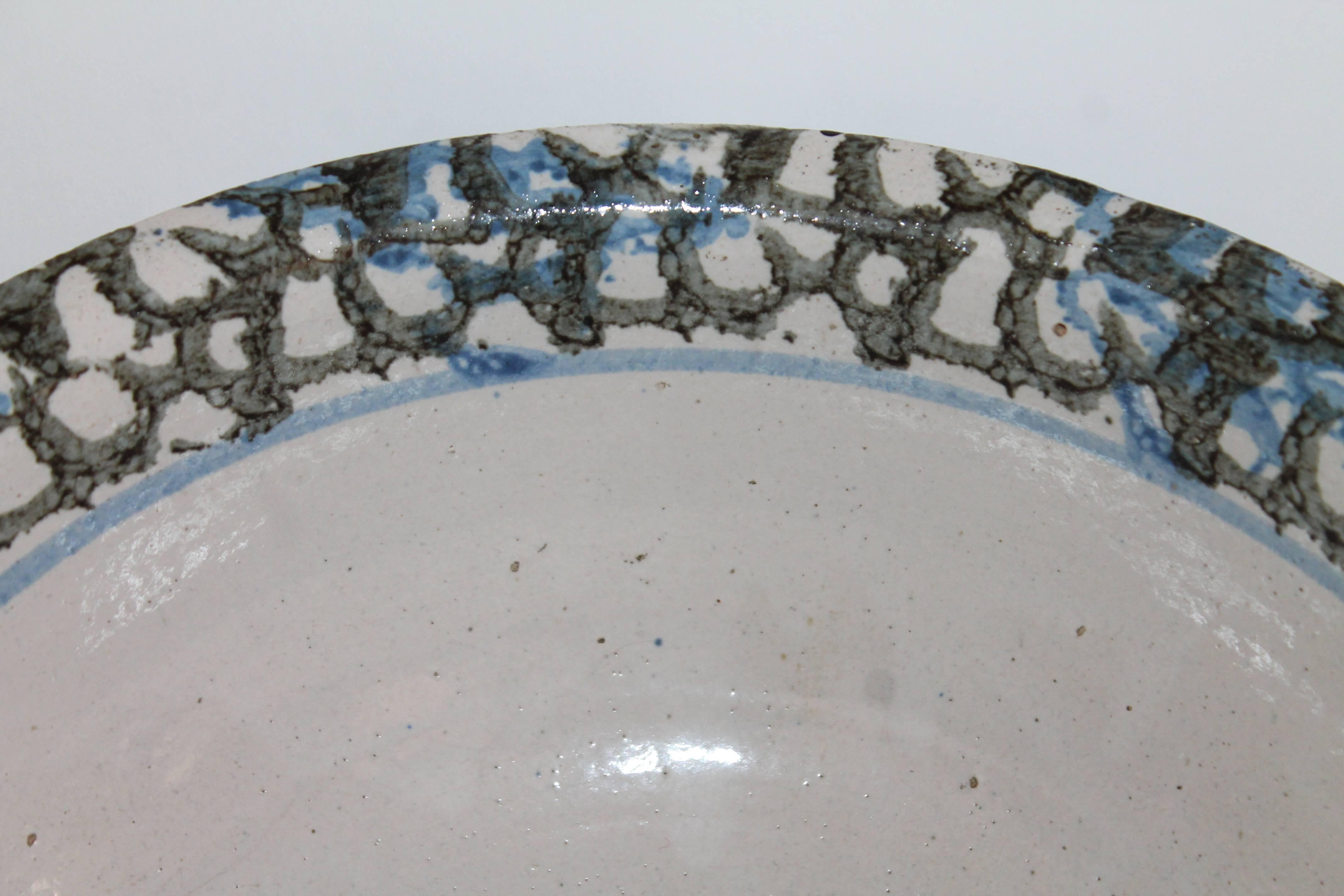 Fait main Rare ensemble de pichet et bol en poterie en éponge du XIXe siècle en vente