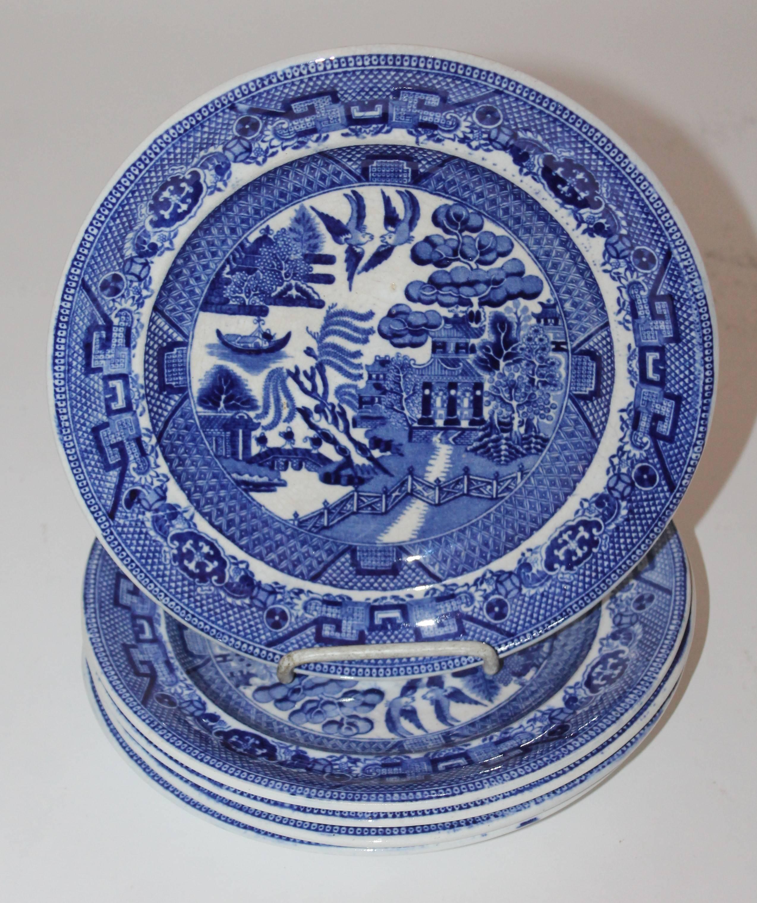 Beautiful John Meirs & amp; Sons Stafford shire set of five blue willow plates that have the John Meirs & amp; Sons Blue Willow Insignia. Several different impressed or printed marks occur consisting of or incorporating, these names or