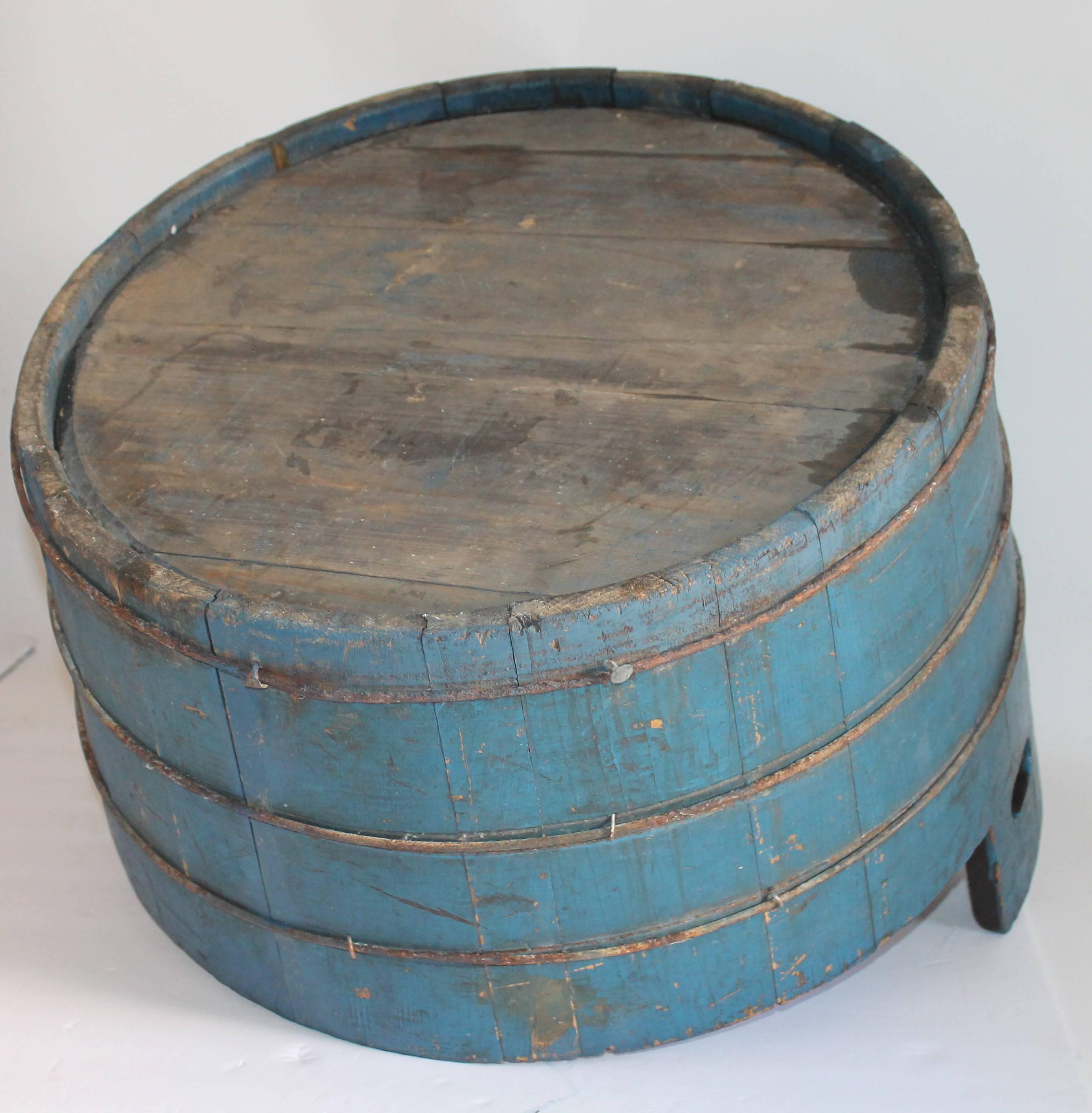 19th Century Original Blue Painted Double Handled Tub In Distressed Condition In Los Angeles, CA