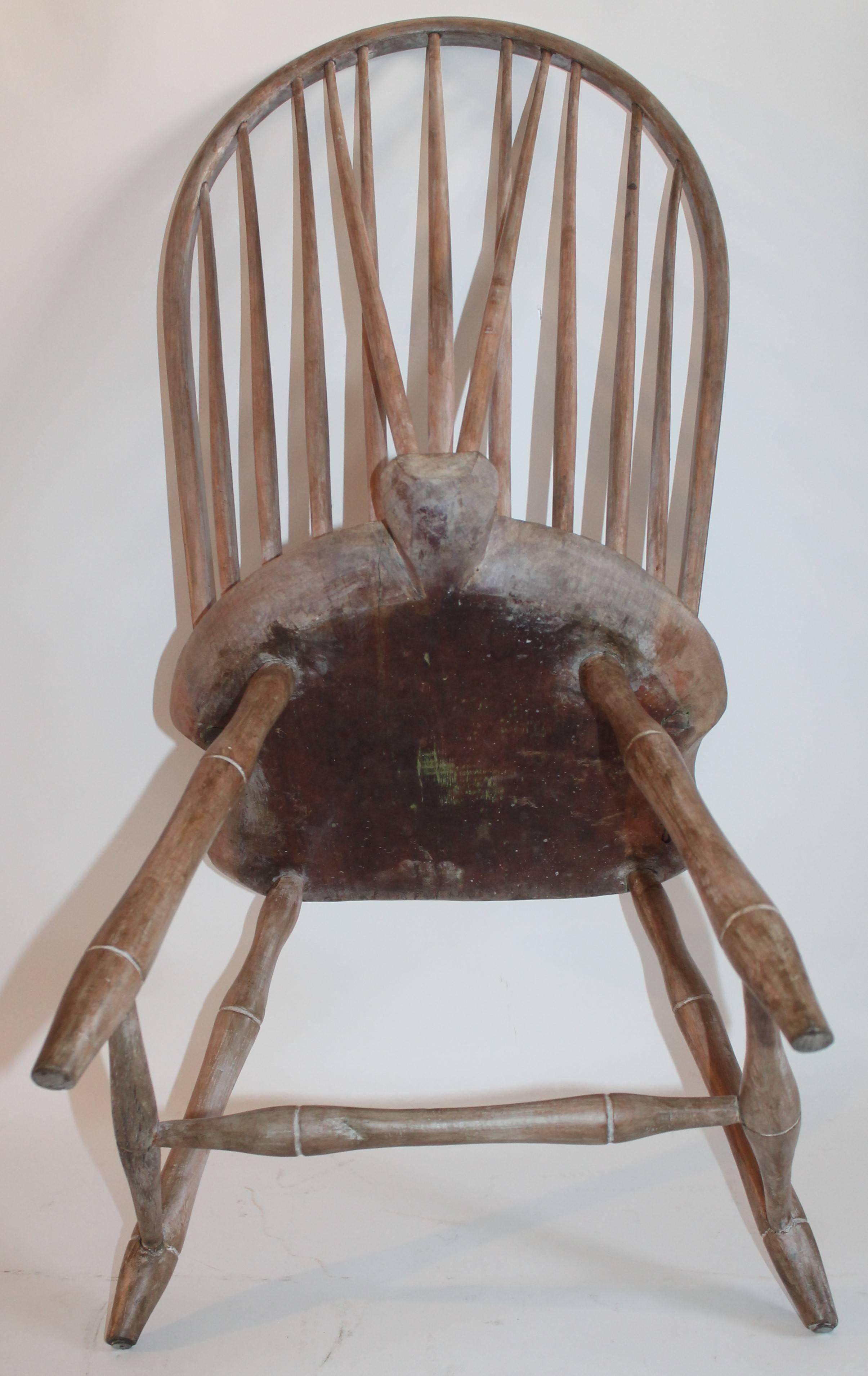 Wood 18th Century Original Cream Painted  Brace Back Windsor Side Chair