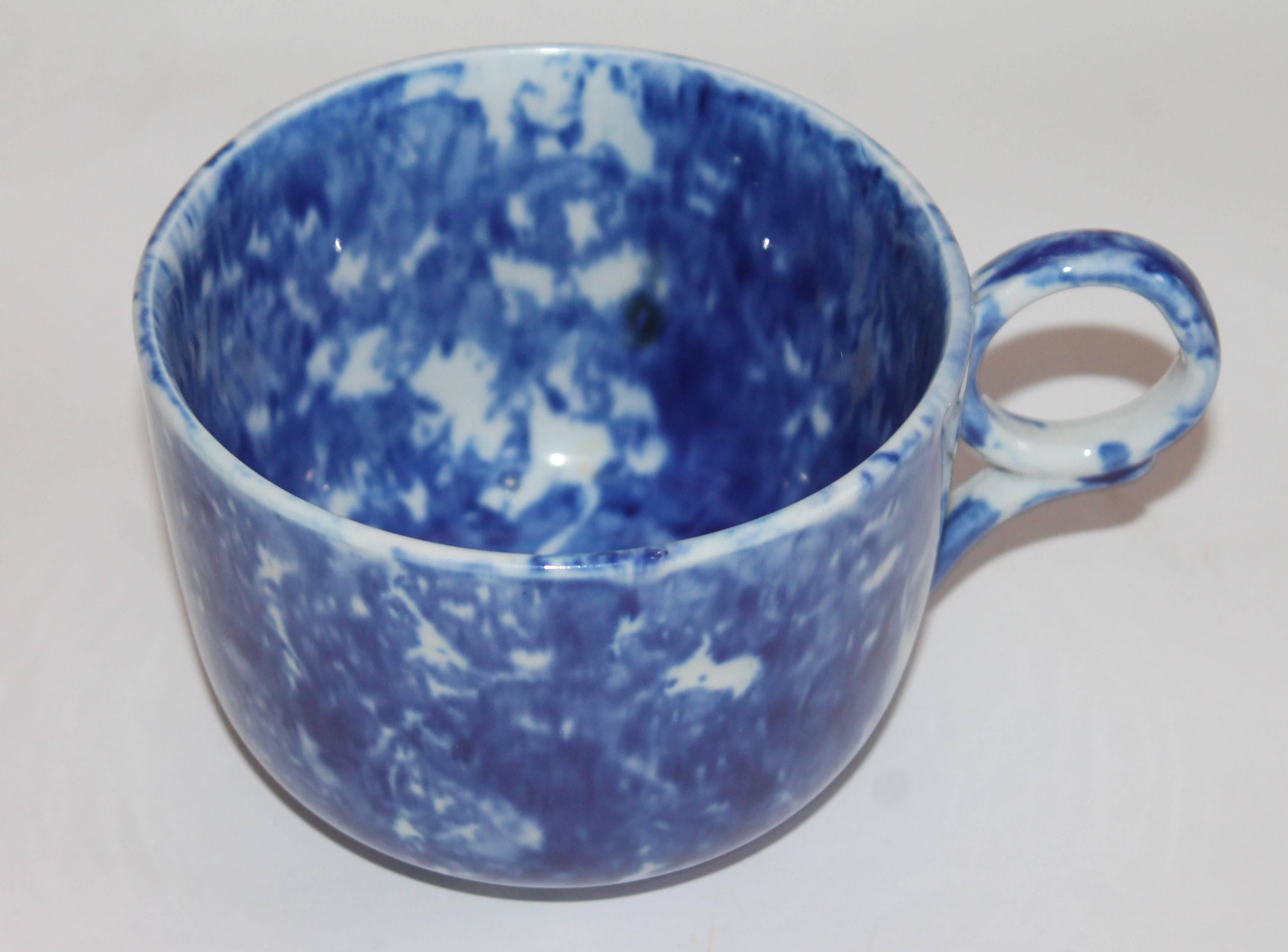 Hand-Painted Sponge Ware 19th Century Mush Cup/Large For Sale