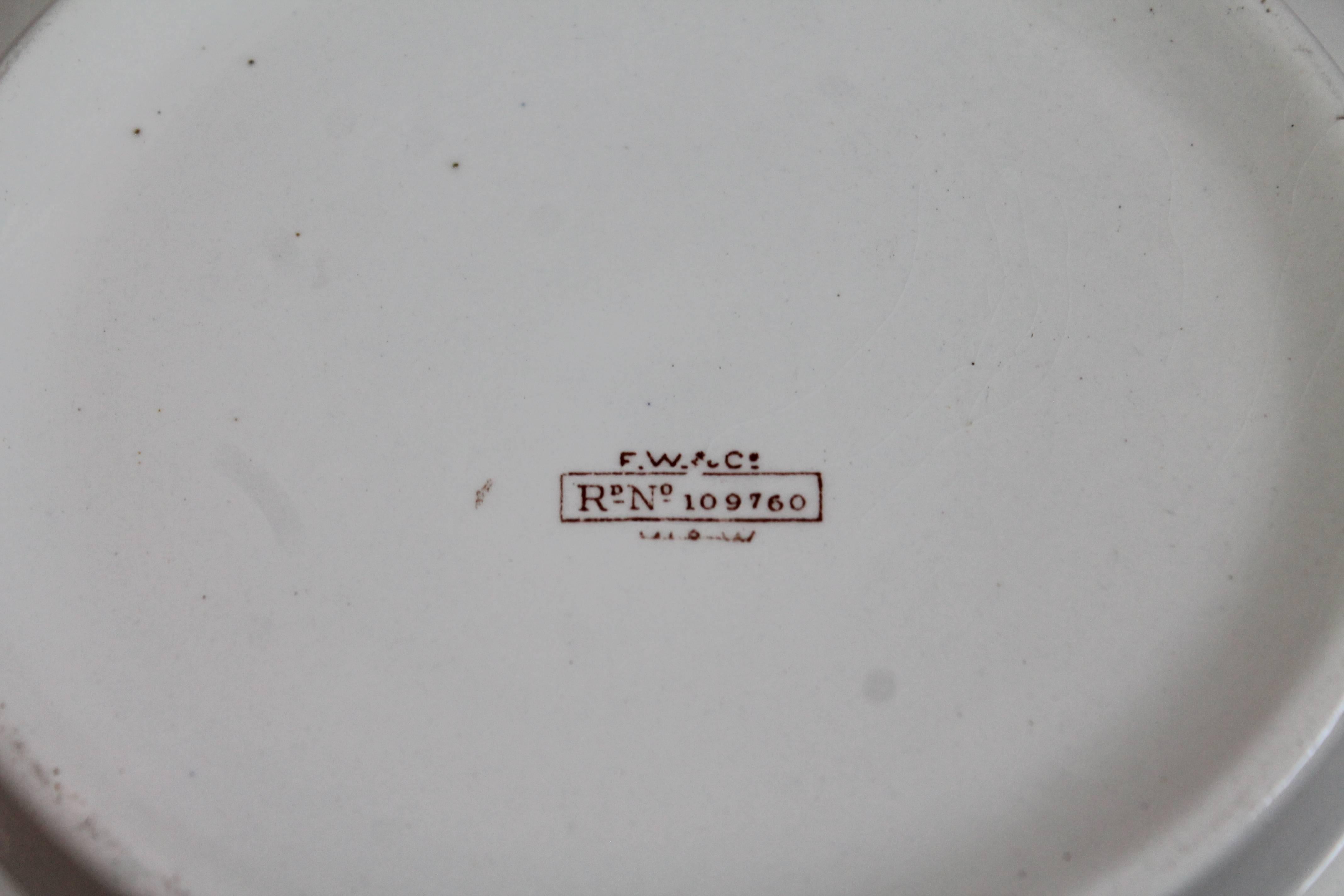 19th Century, Transfer Ironstone Wash Bowl and Pitcher Set In Excellent Condition In Los Angeles, CA