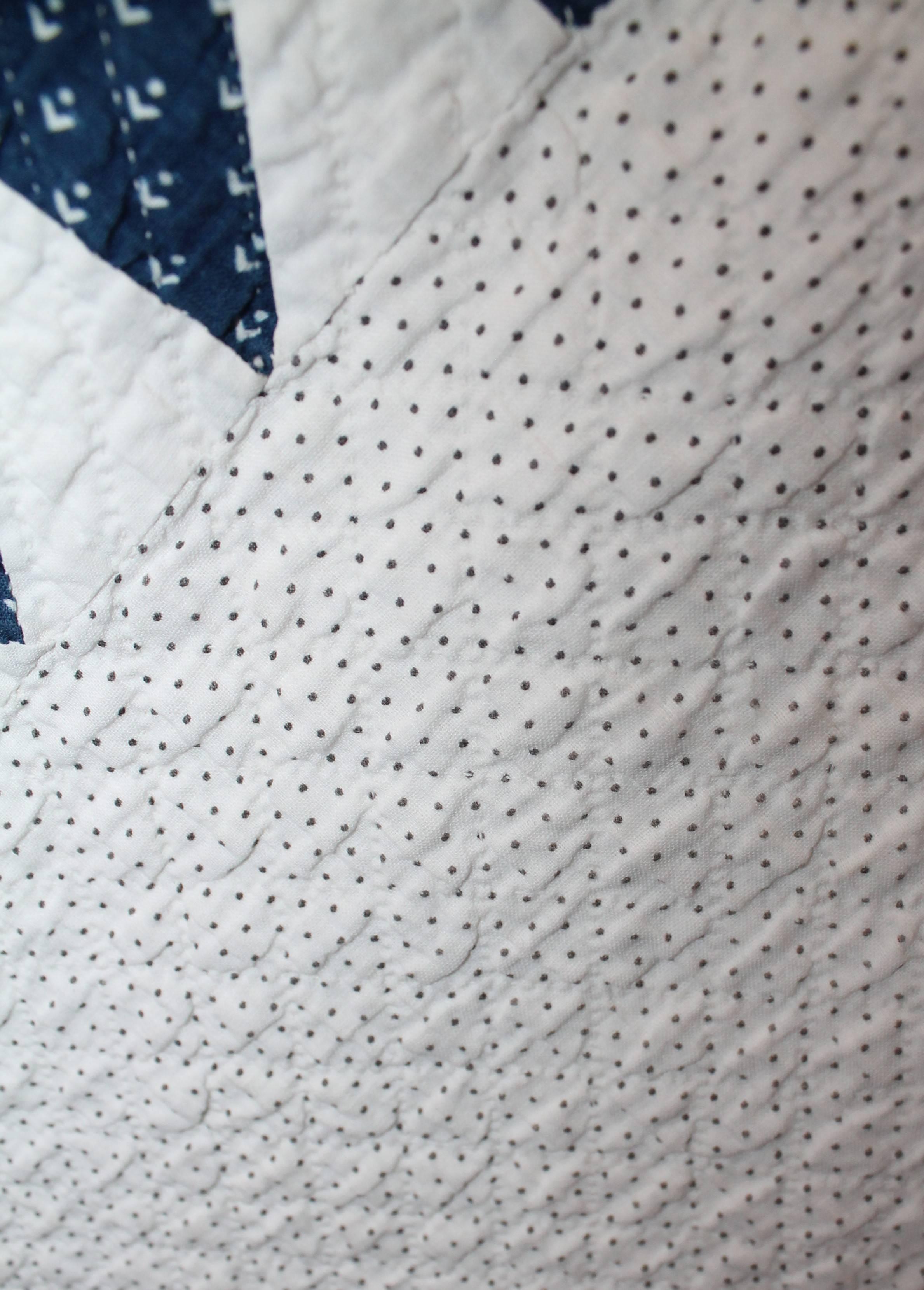 19th Century Blue and White Ocean Waves Quilt In Good Condition In Los Angeles, CA