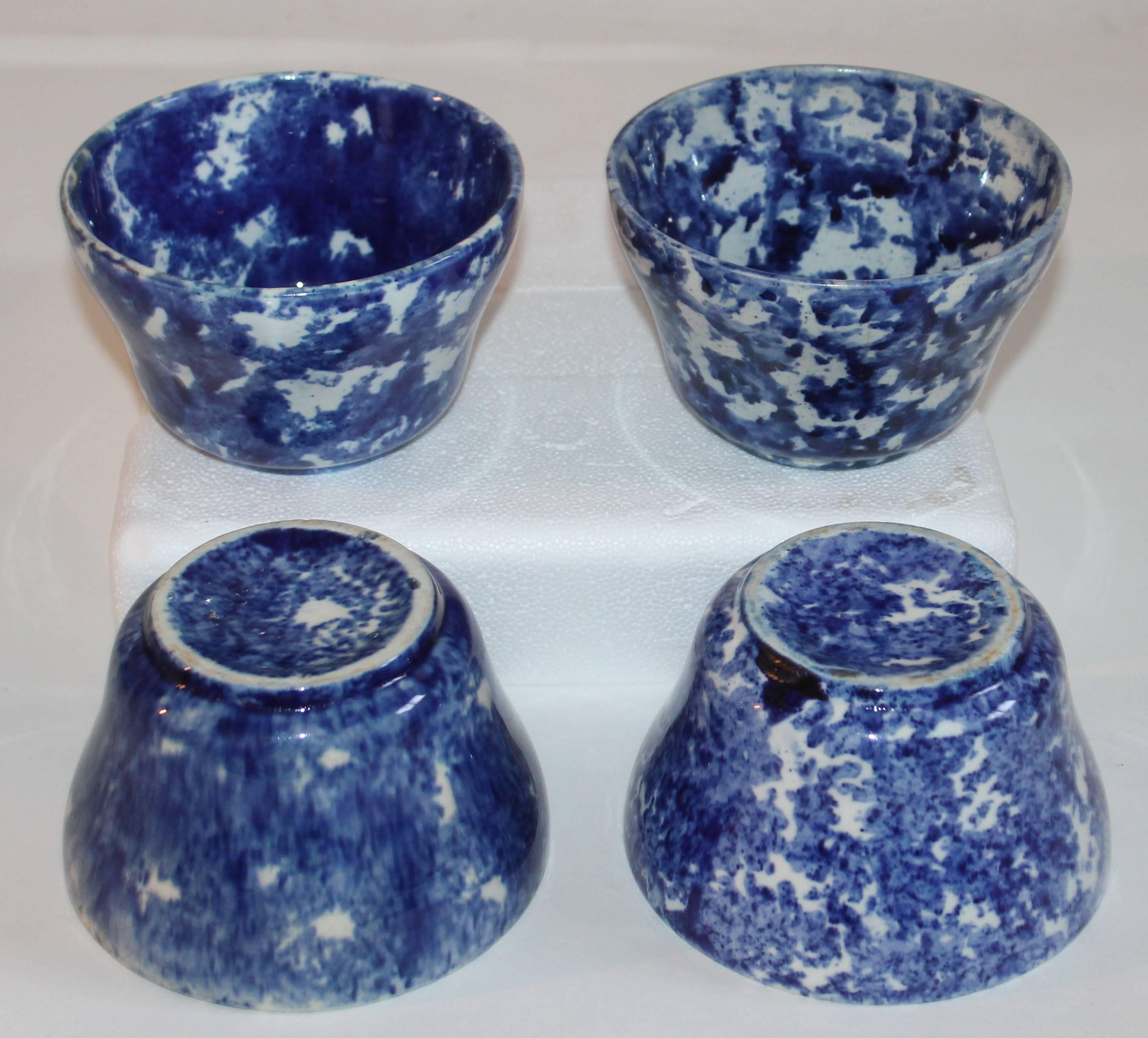 Sponge Ware 19th Century Pottery Large Bowls Collection of Four In Excellent Condition In Los Angeles, CA
