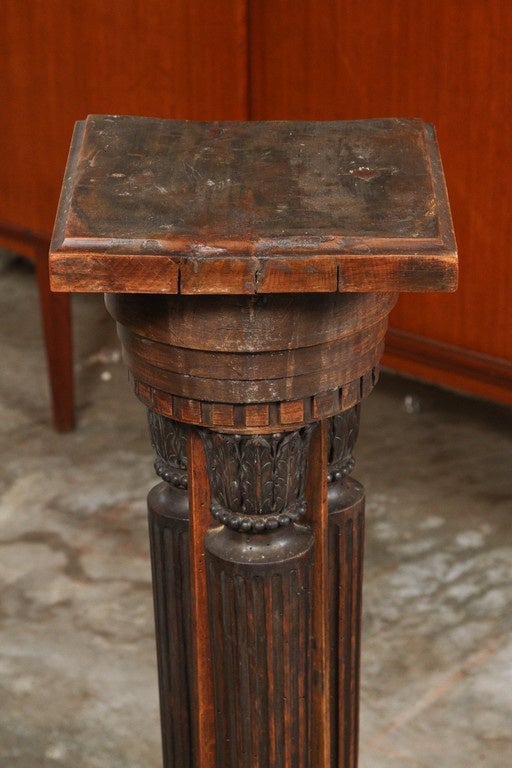 Late 19th Century French Pair of Classical Pedestal Stand Plinths  In Good Condition In Los Angeles, CA