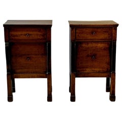 Paire de tables de chevet