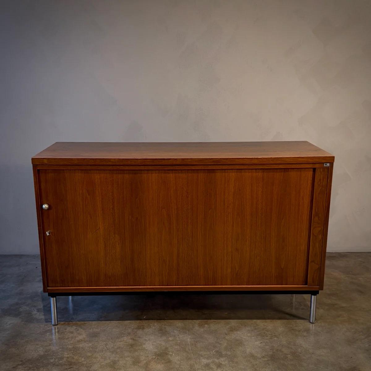 Pair of Sideboards In Good Condition For Sale In Los Angeles, CA